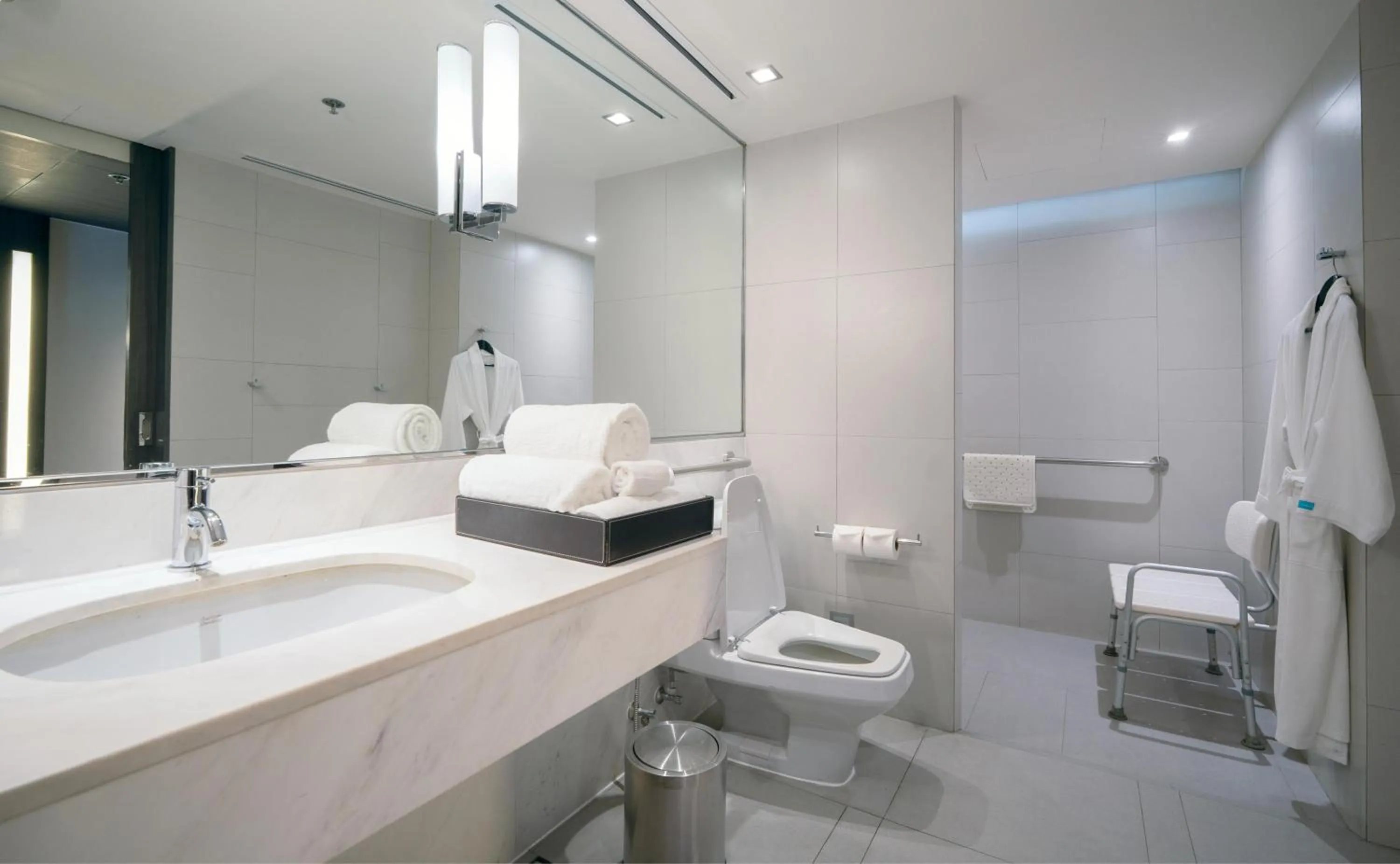 Bathroom in Hilton Bangkok Suvarnabhumi Golf Resort & Spa