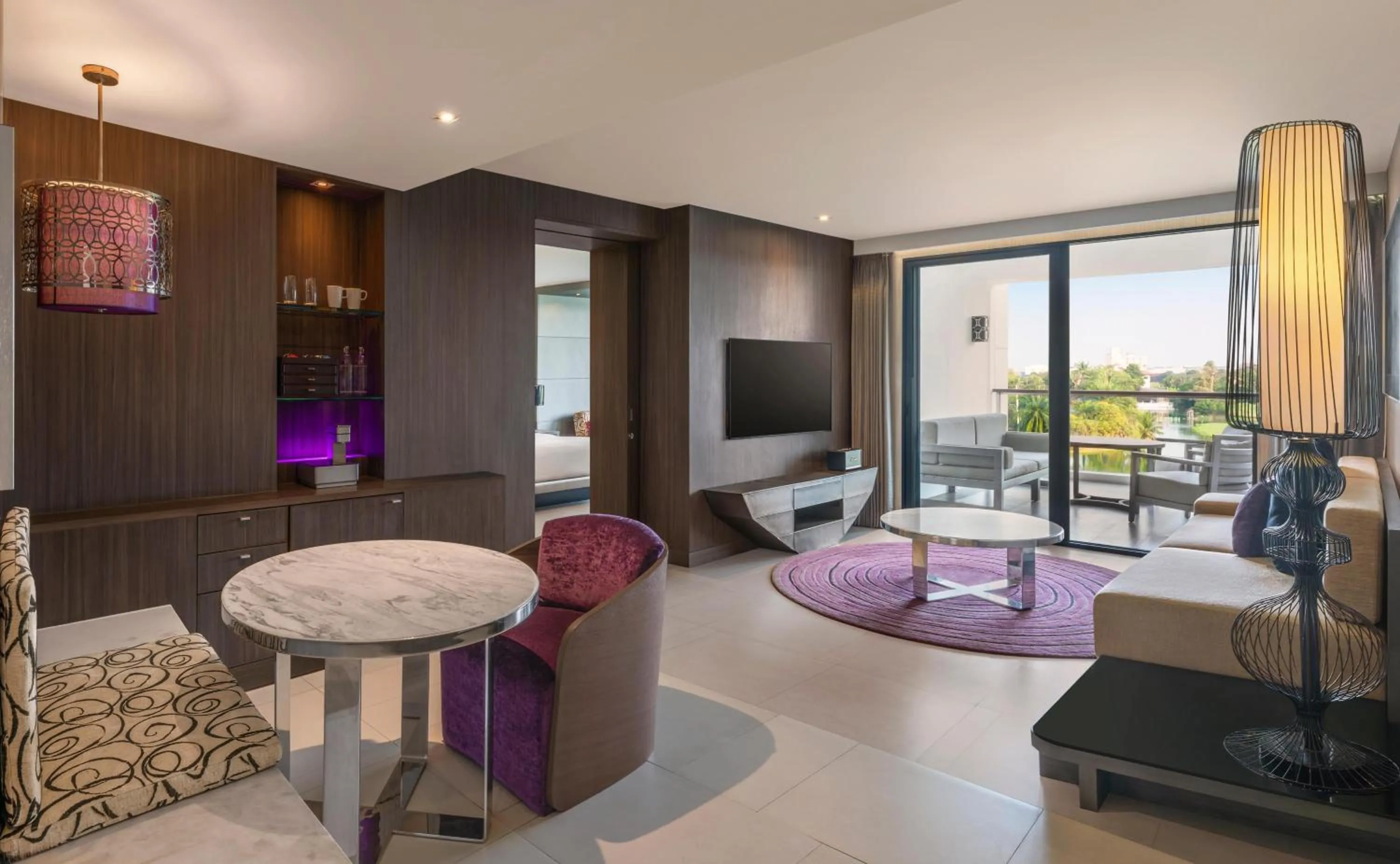 Living room in Hilton Bangkok Suvarnabhumi Golf Resort & Spa