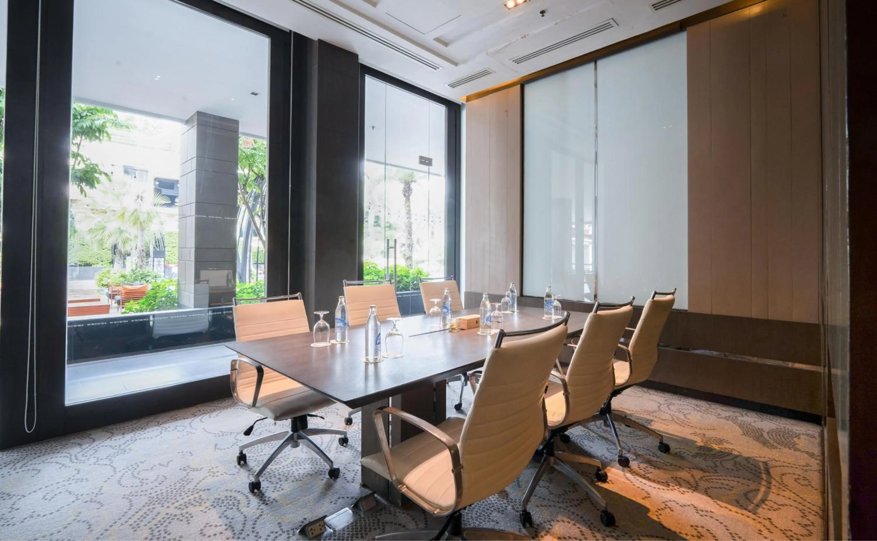 Meeting/conference room in Hilton Bangkok Suvarnabhumi Golf Resort & Spa