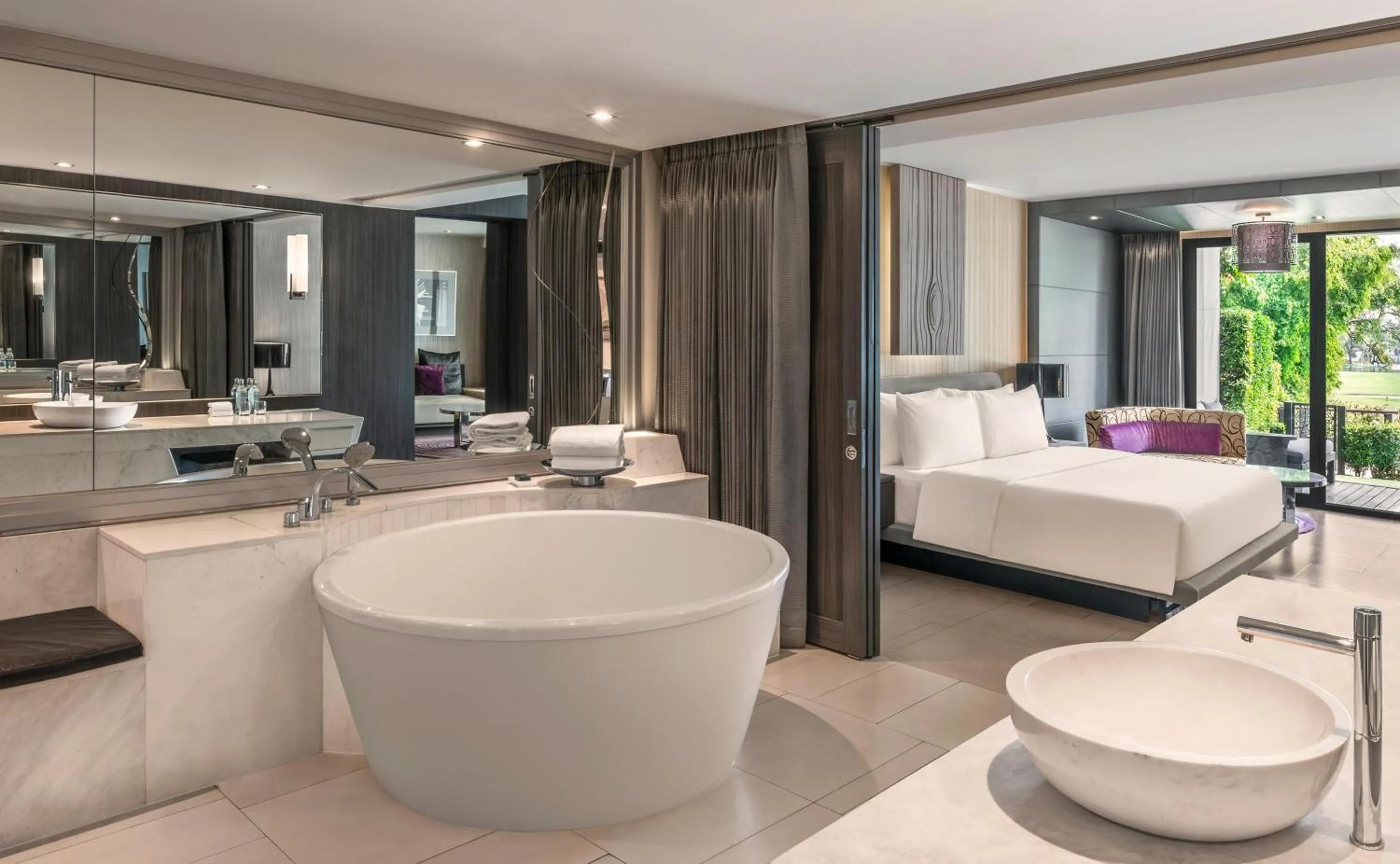 Bathroom in Hilton Bangkok Suvarnabhumi Golf Resort & Spa