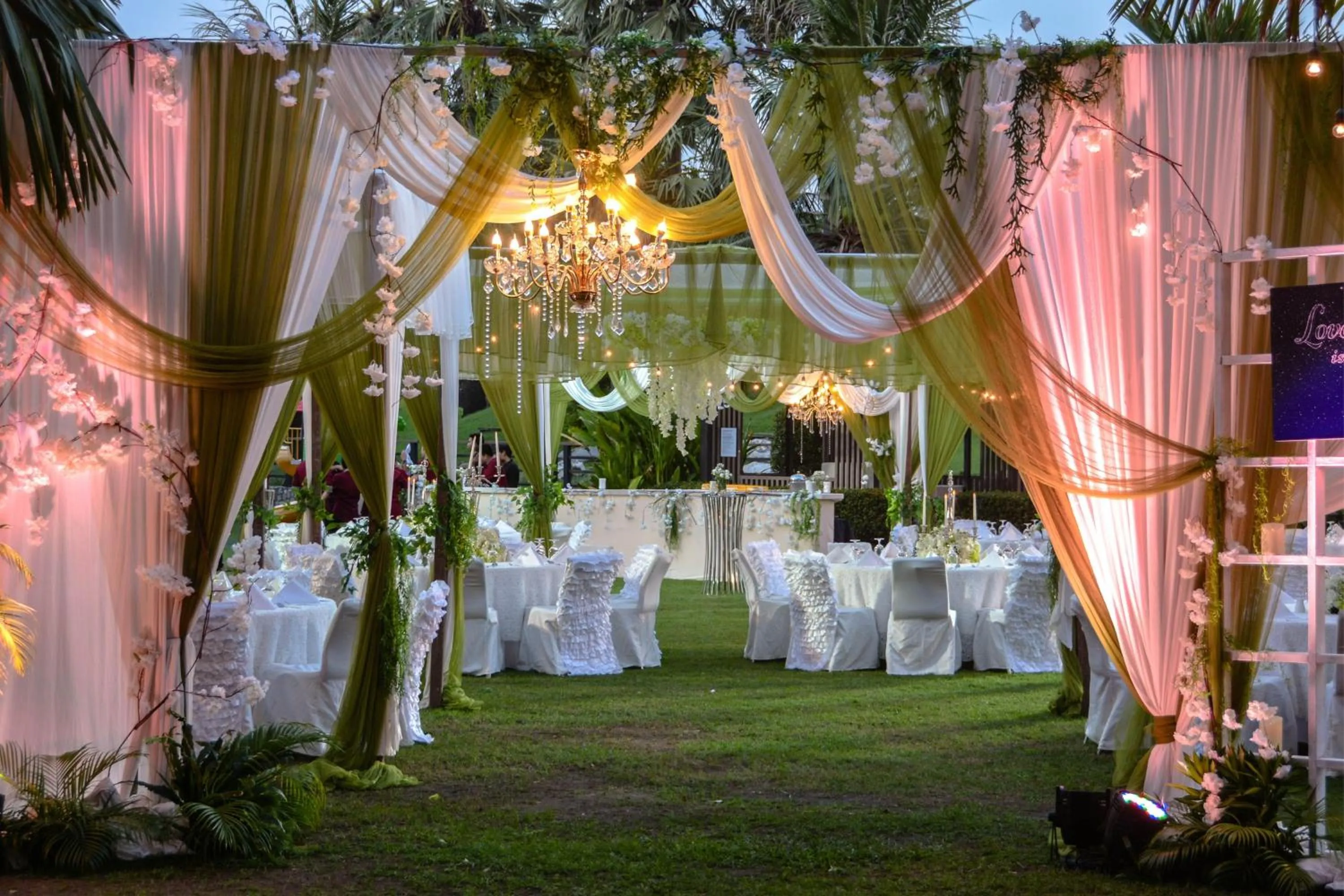 Banquet/Function facilities in Le Meridien Suvarnabhumi, Bangkok Golf Resort and Spa