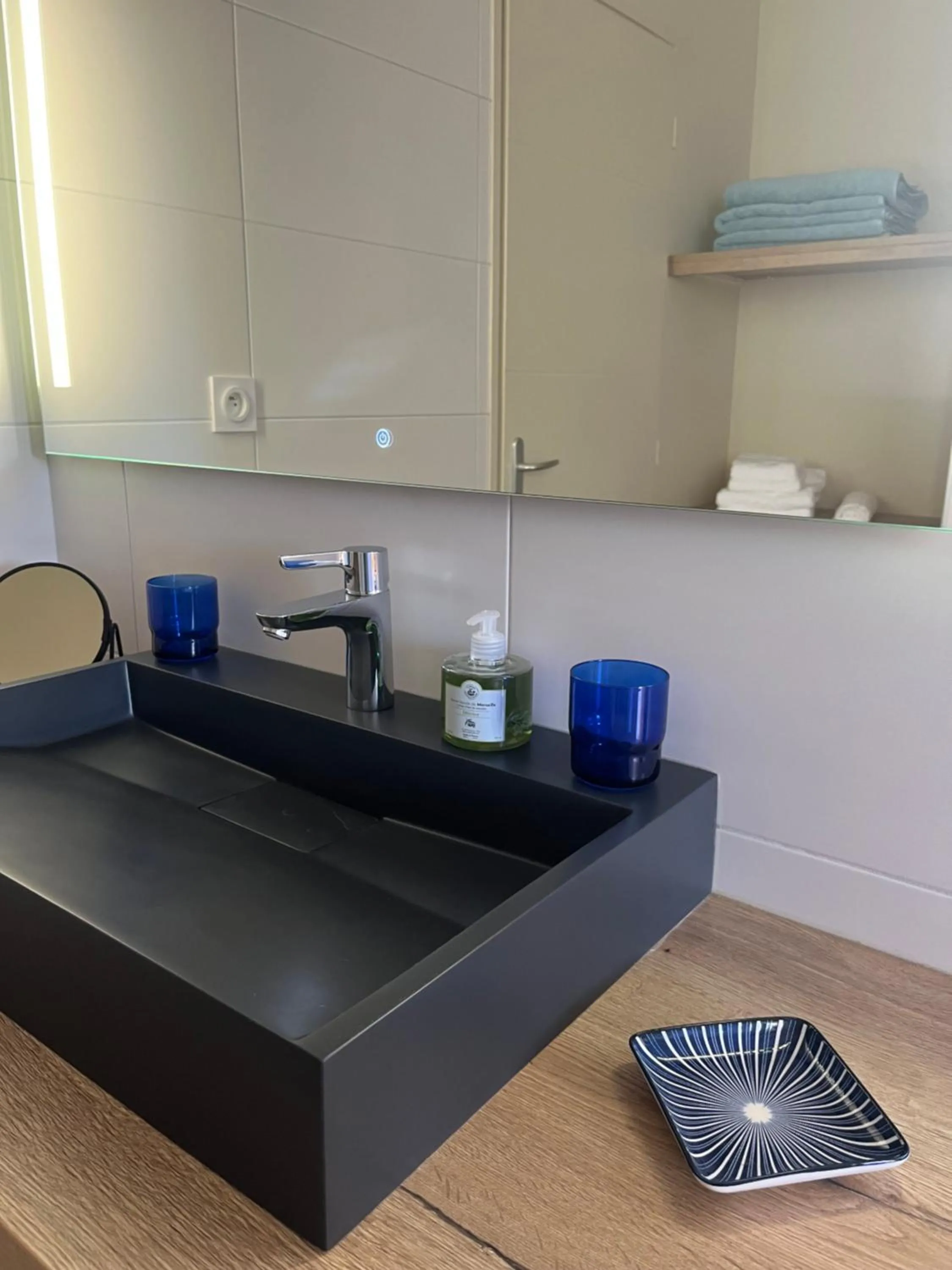 Deluxe King Suite - single occupancy in Le Relais du Faget