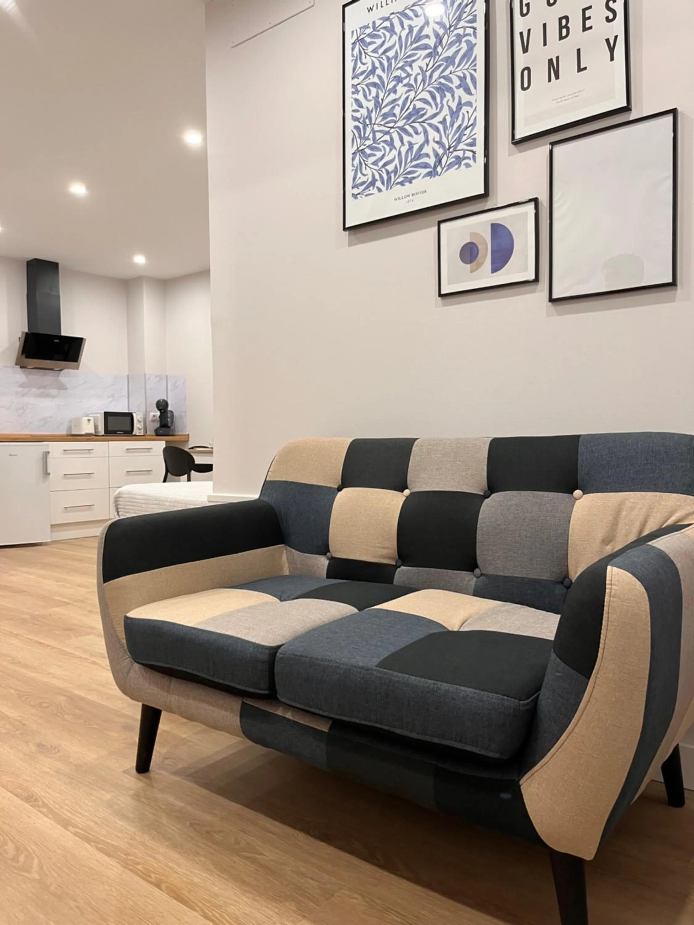 URBAN STUDIO parking gratuito cercano