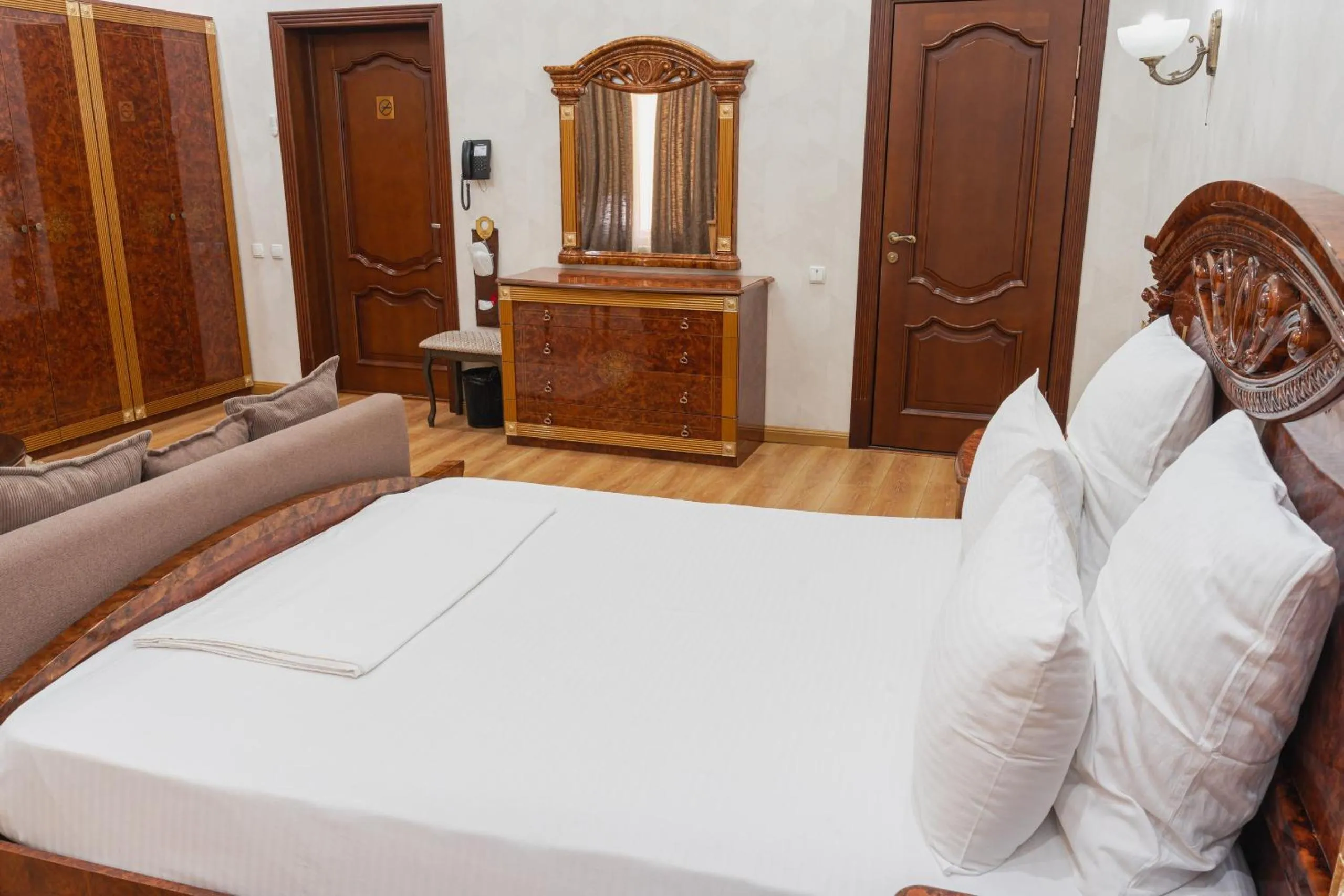 Altair Hotel