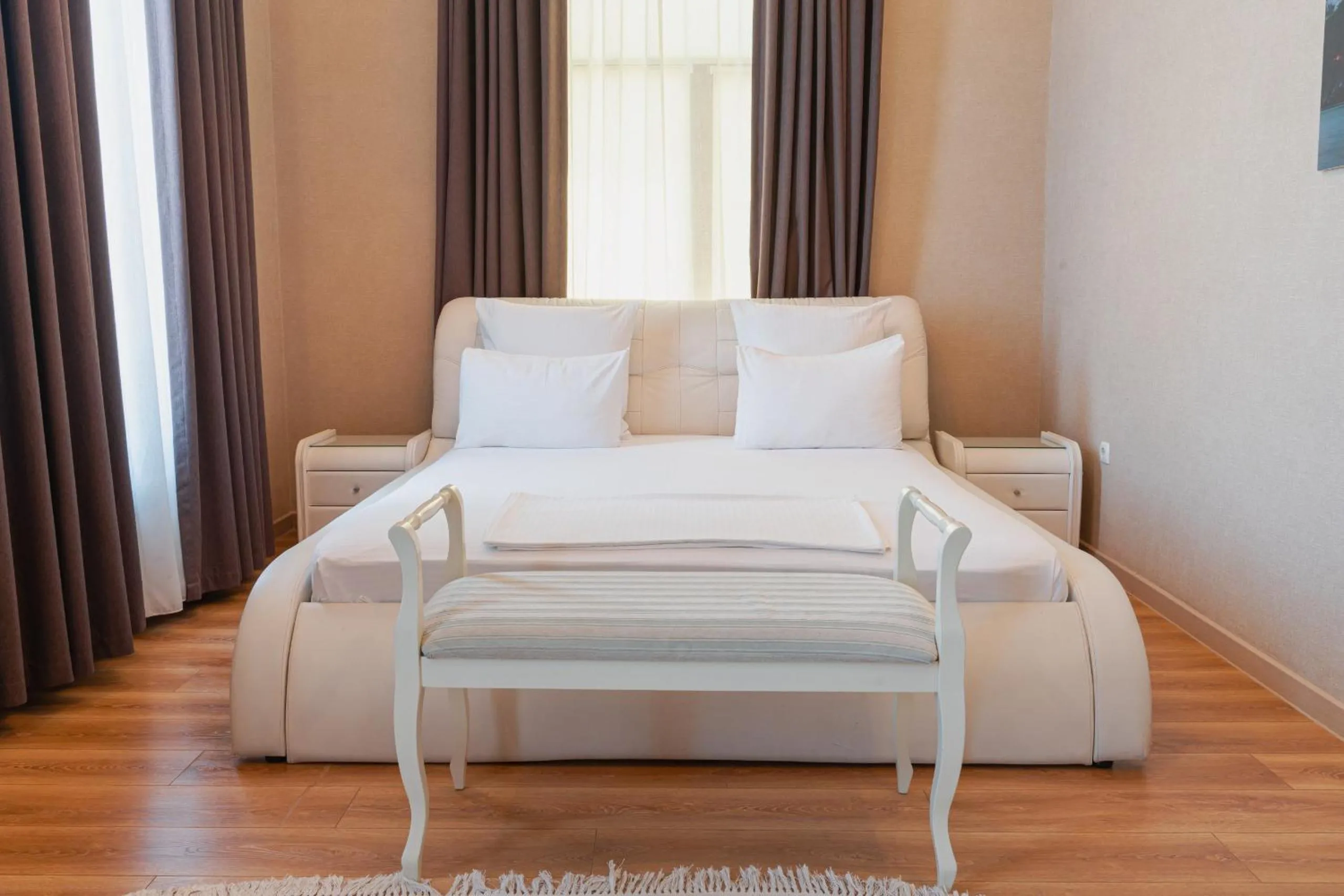 Altair Hotel