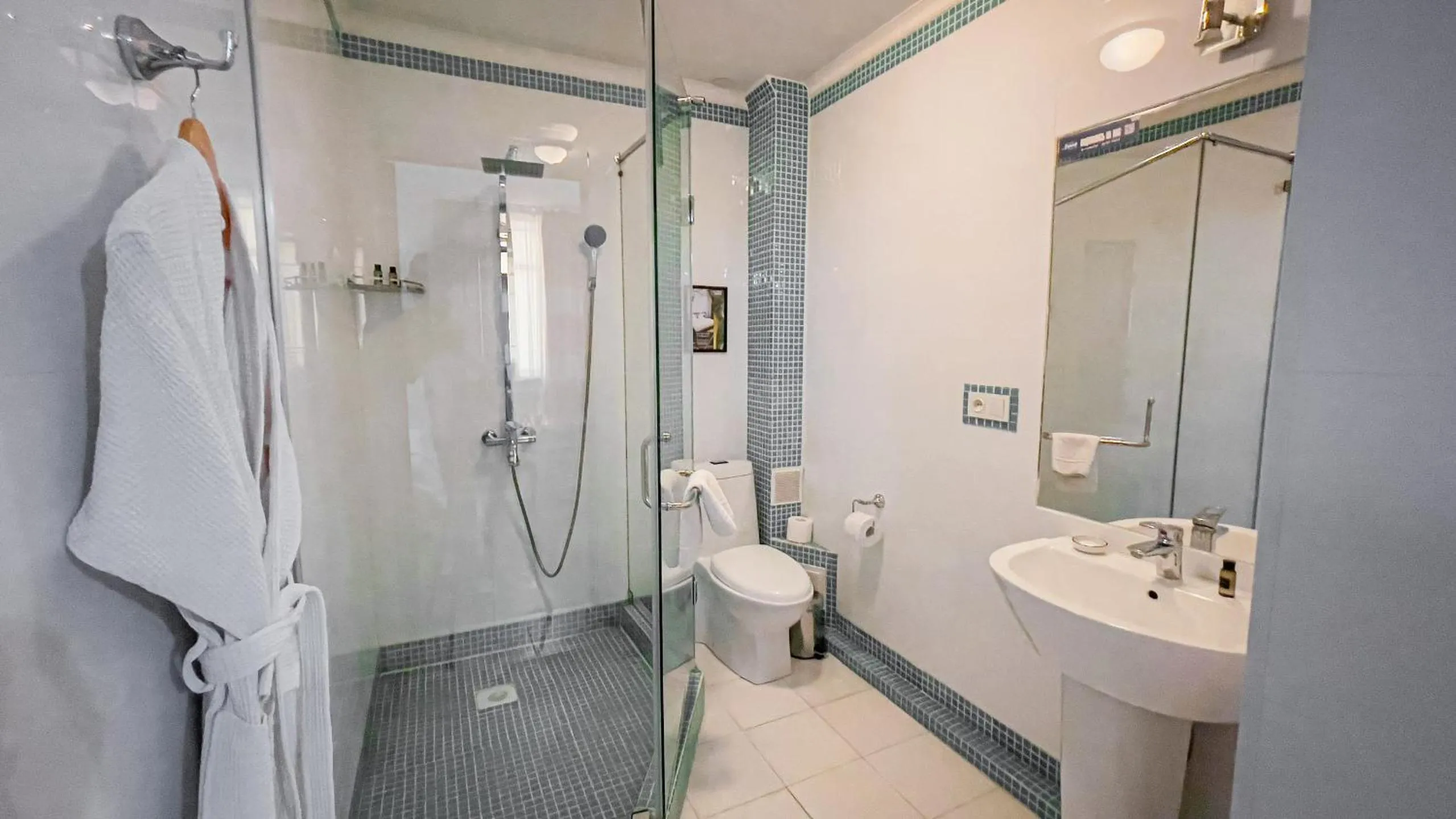 Shower in Altair Hotel