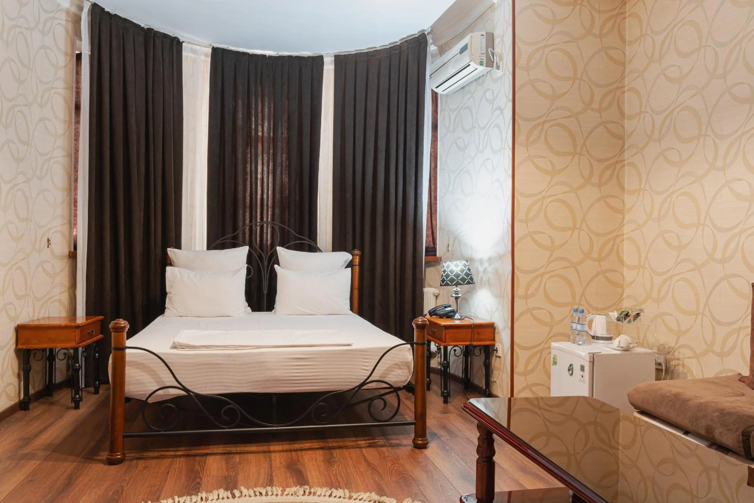 Altair Hotel