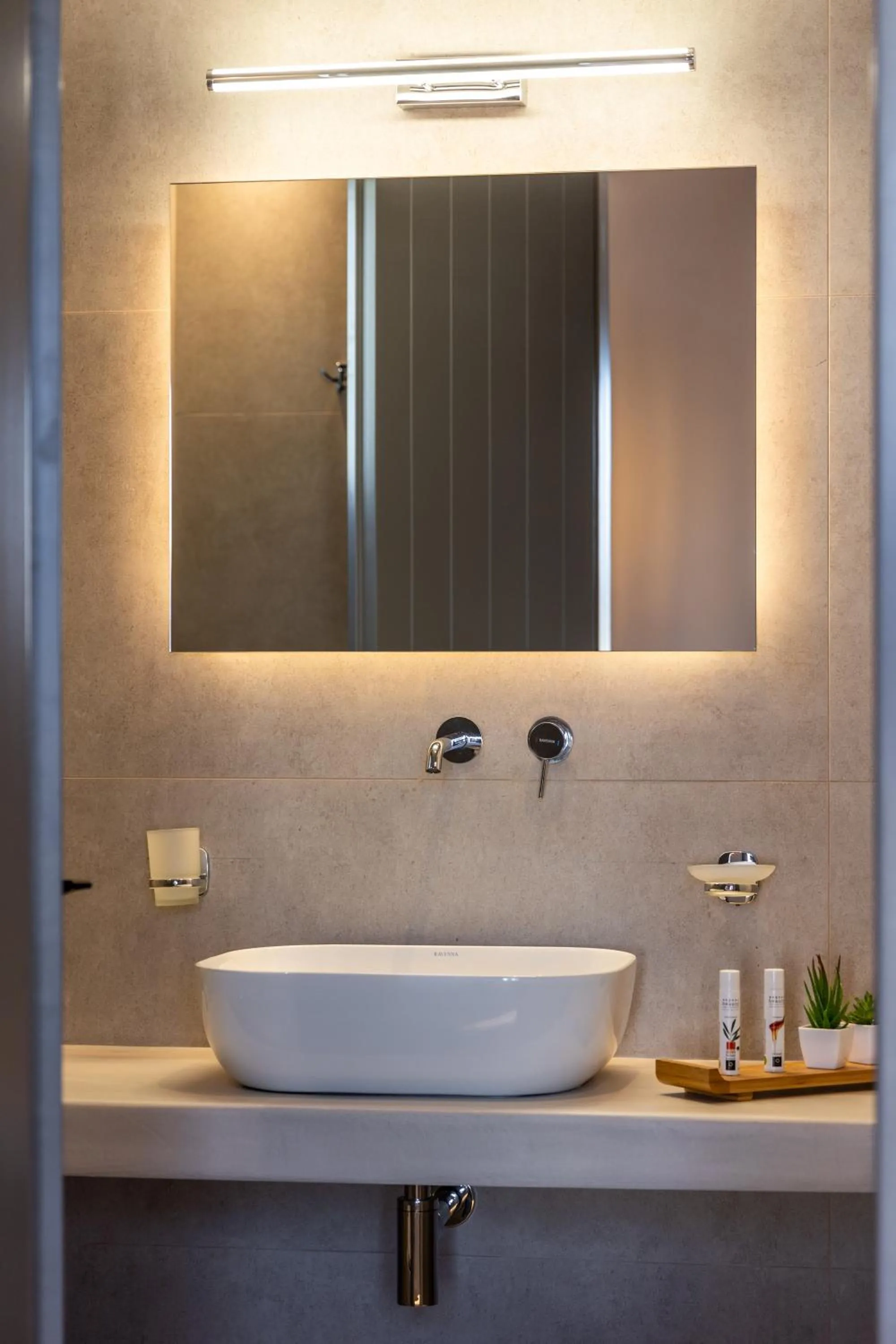 Bathroom in Afroessa Milos
