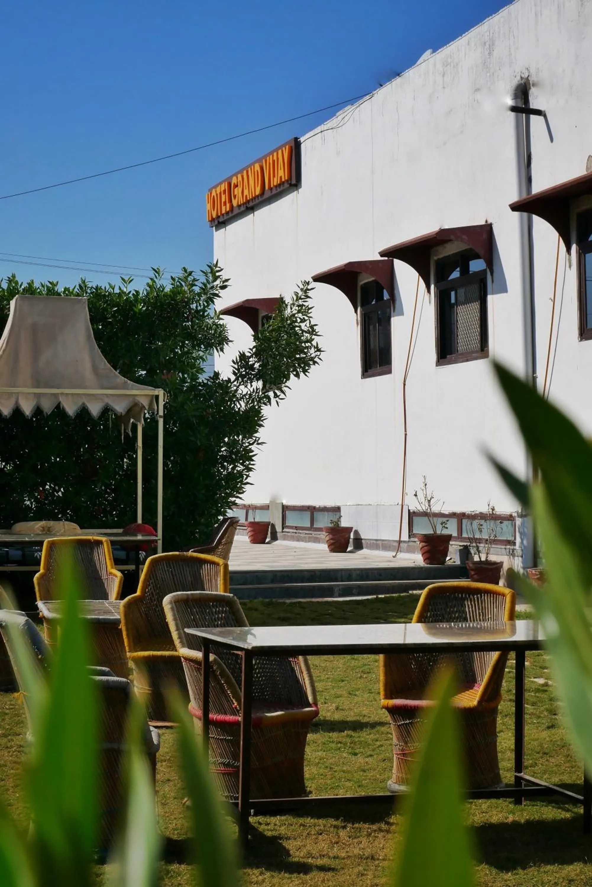 Garden in Hotel Grand Vijay