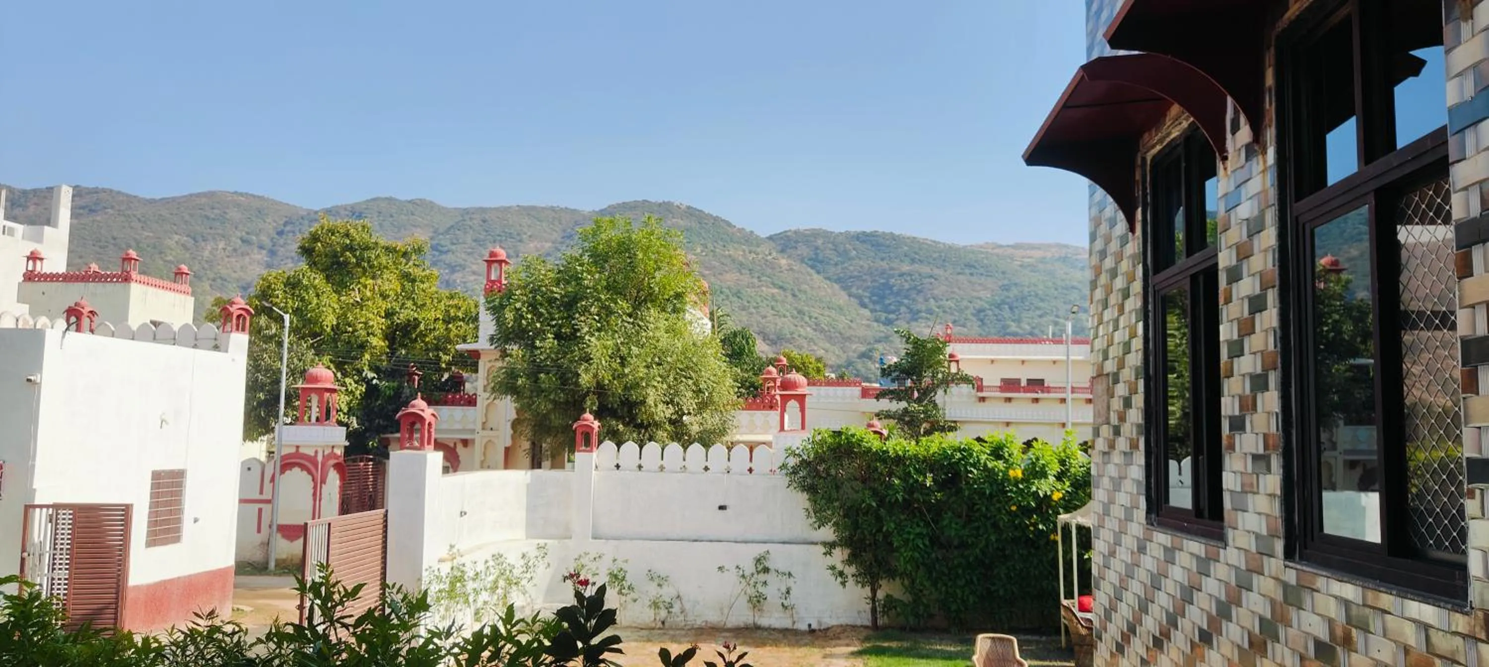 Mountain view in Hotel Grand Vijay