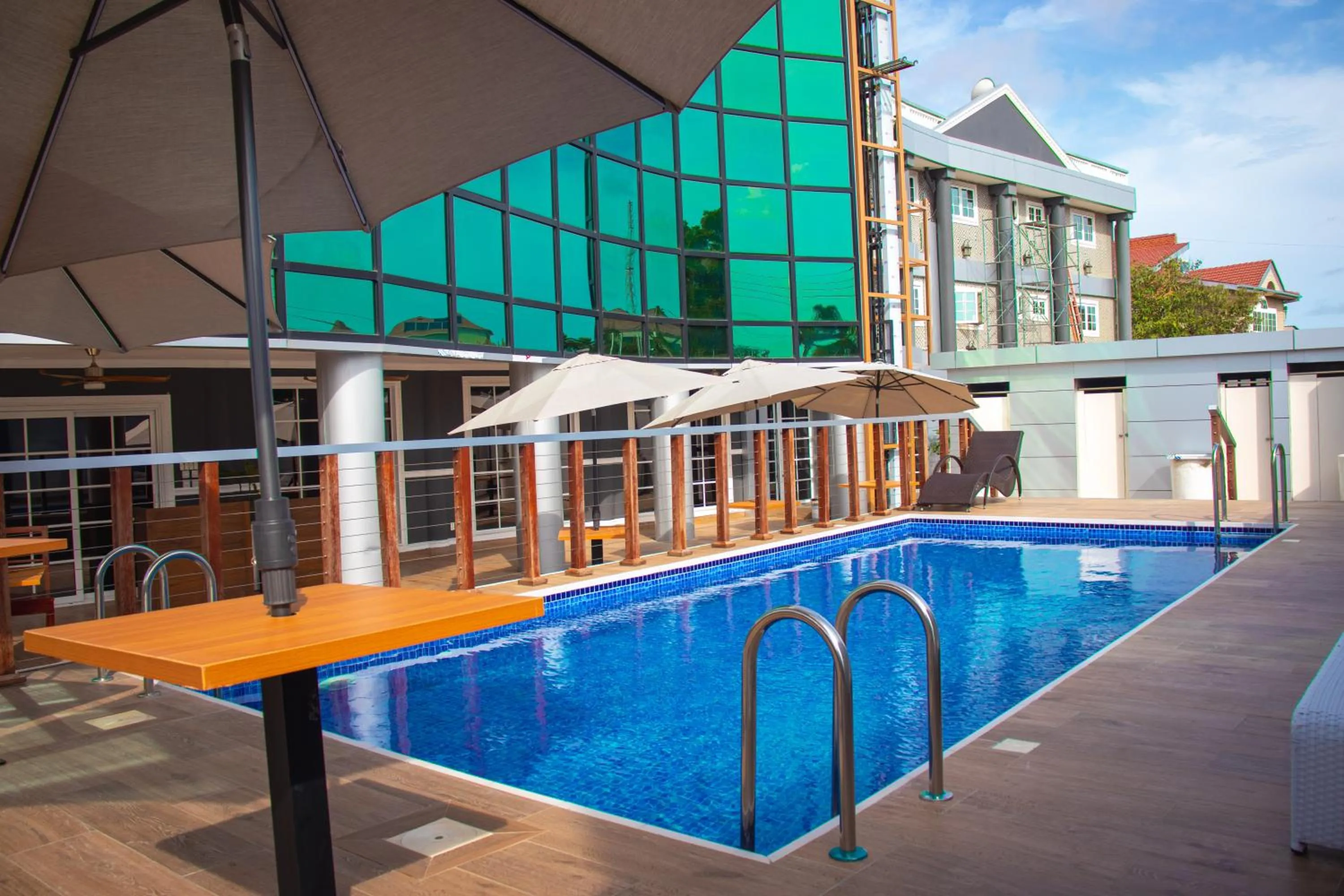 Swimming pool in Zimansky Hotel
