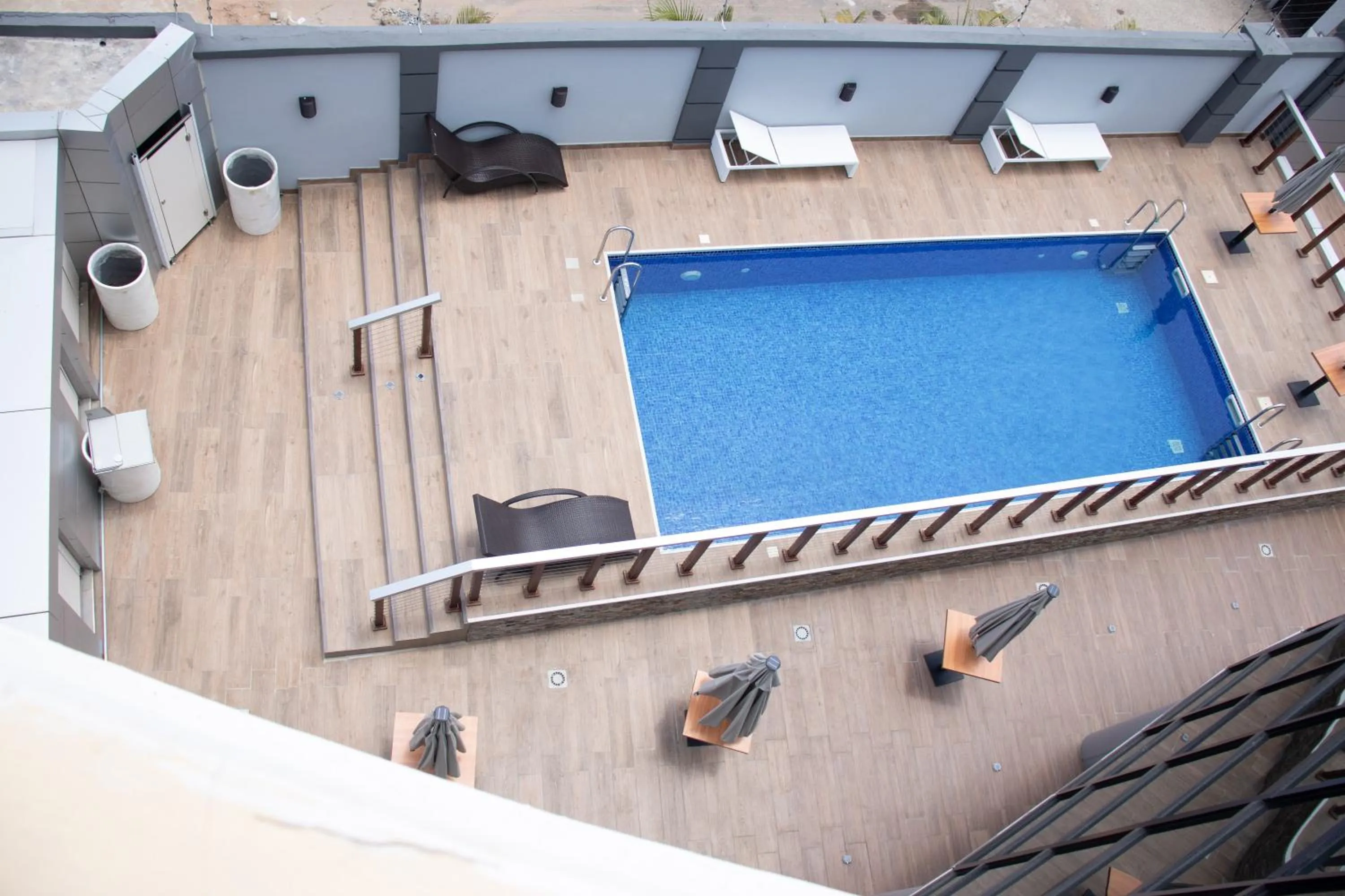 Swimming pool in Zimansky Hotel