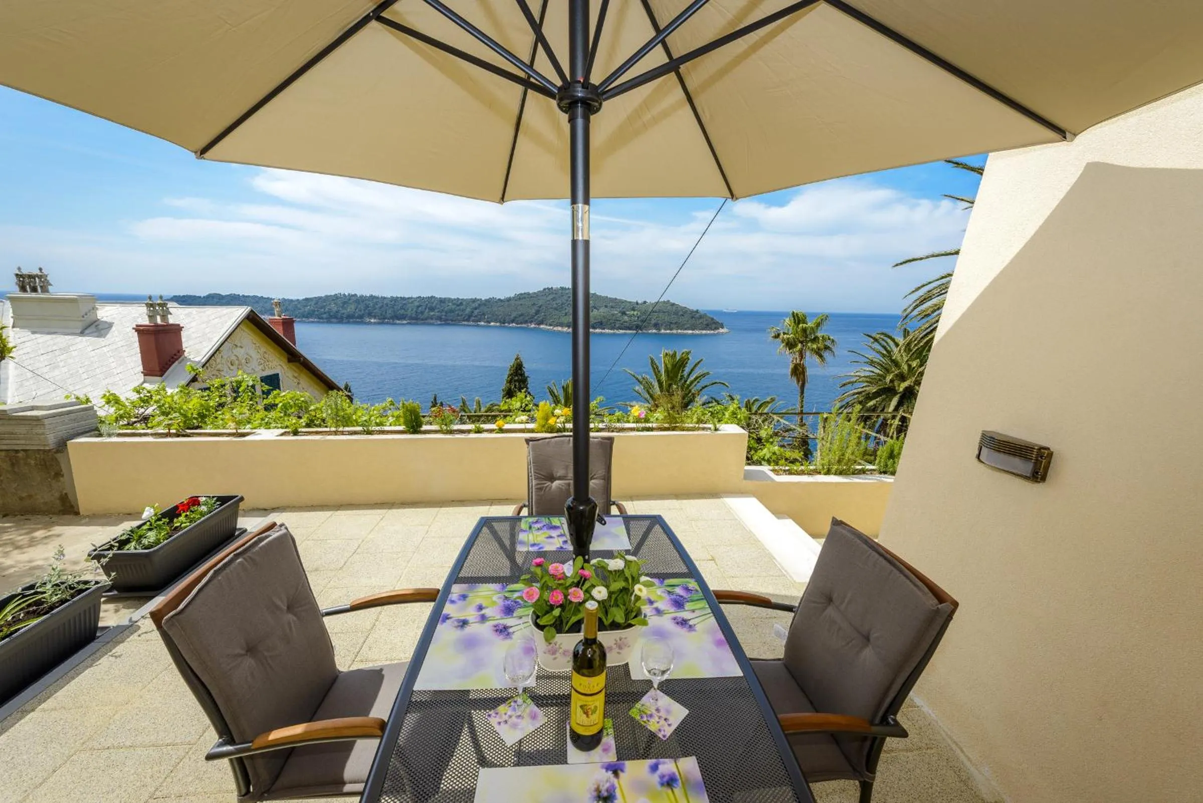 Balcony/Terrace in Apartments Pully