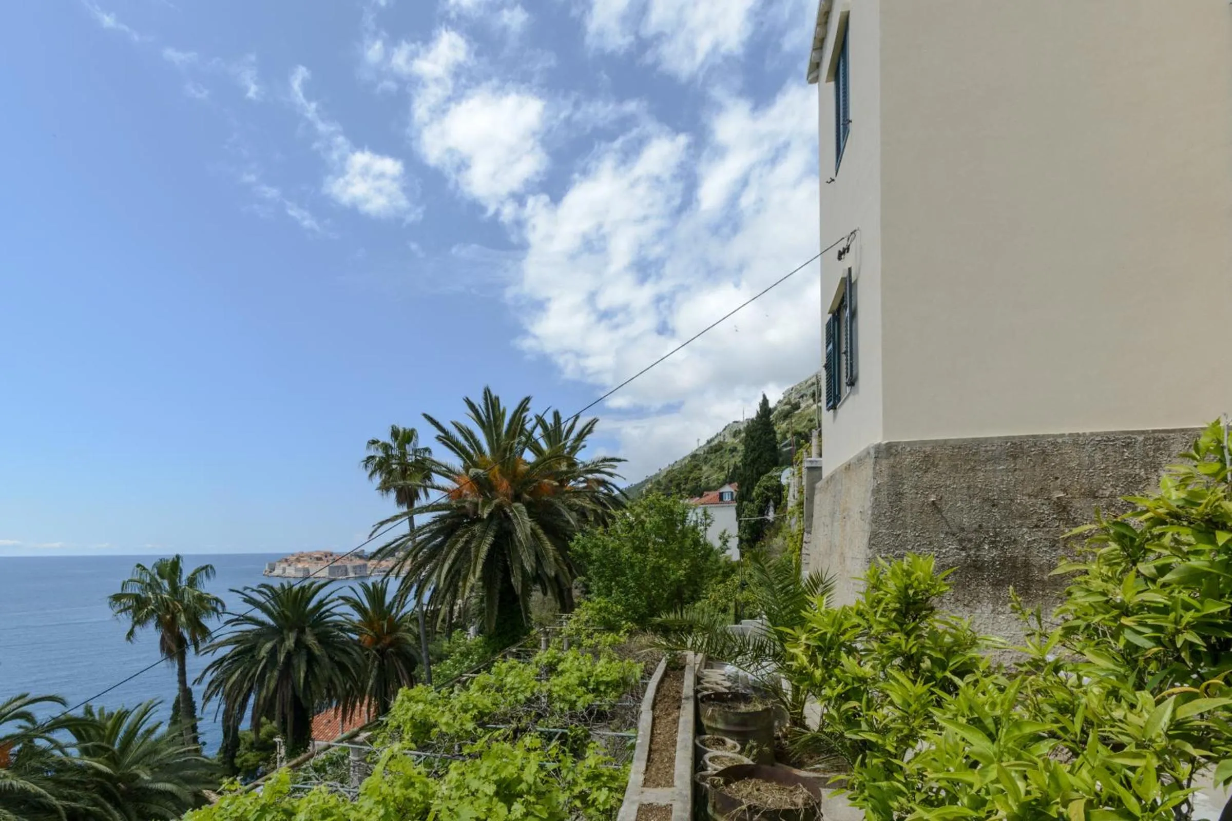 Property building in Apartments Pully