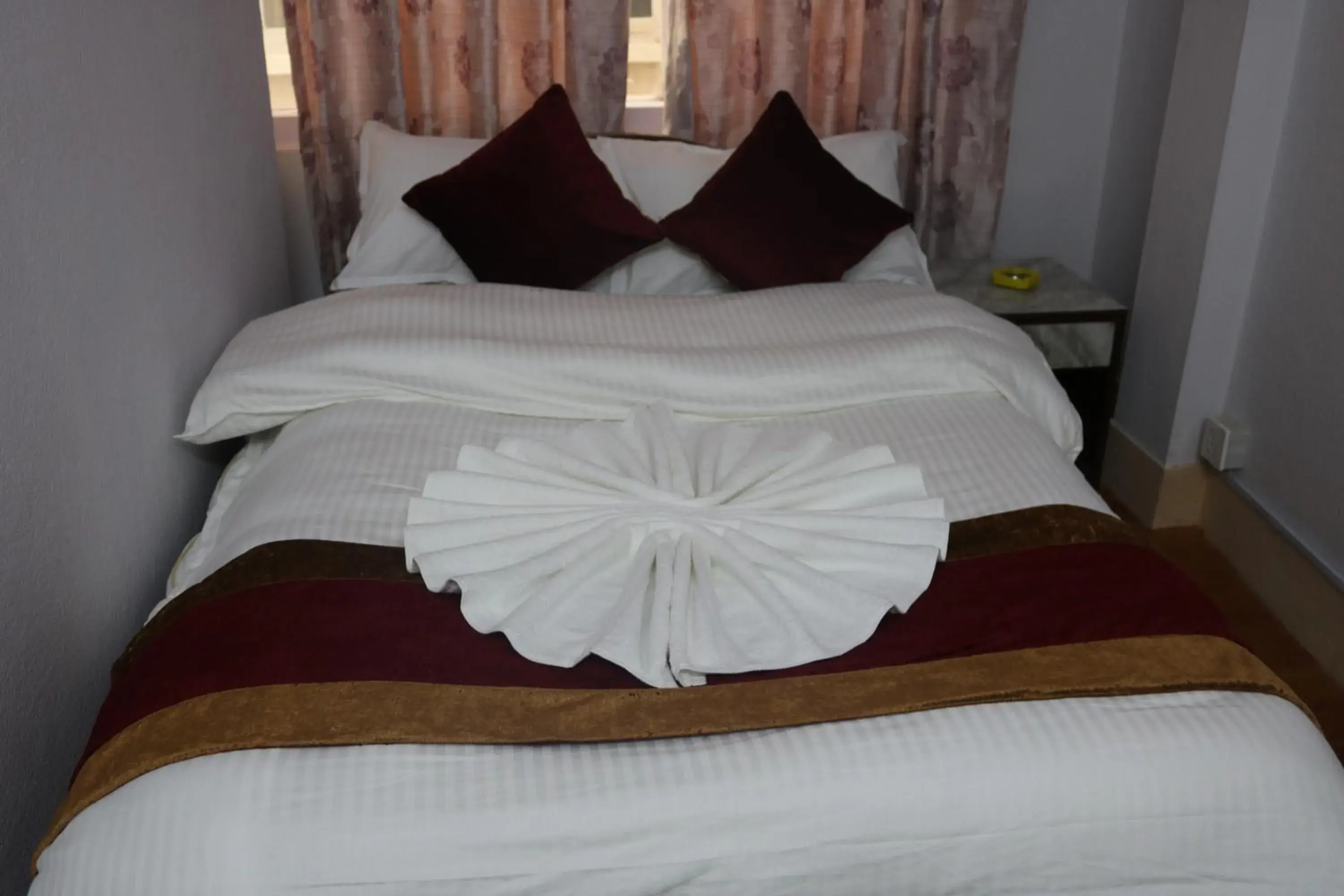 Single Room with Bathroom - single occupancy in Om Tara Guest House Pvt Ltd Single Room with Bathroom - single occupancy in Om Tara Guest House Pvt Ltd