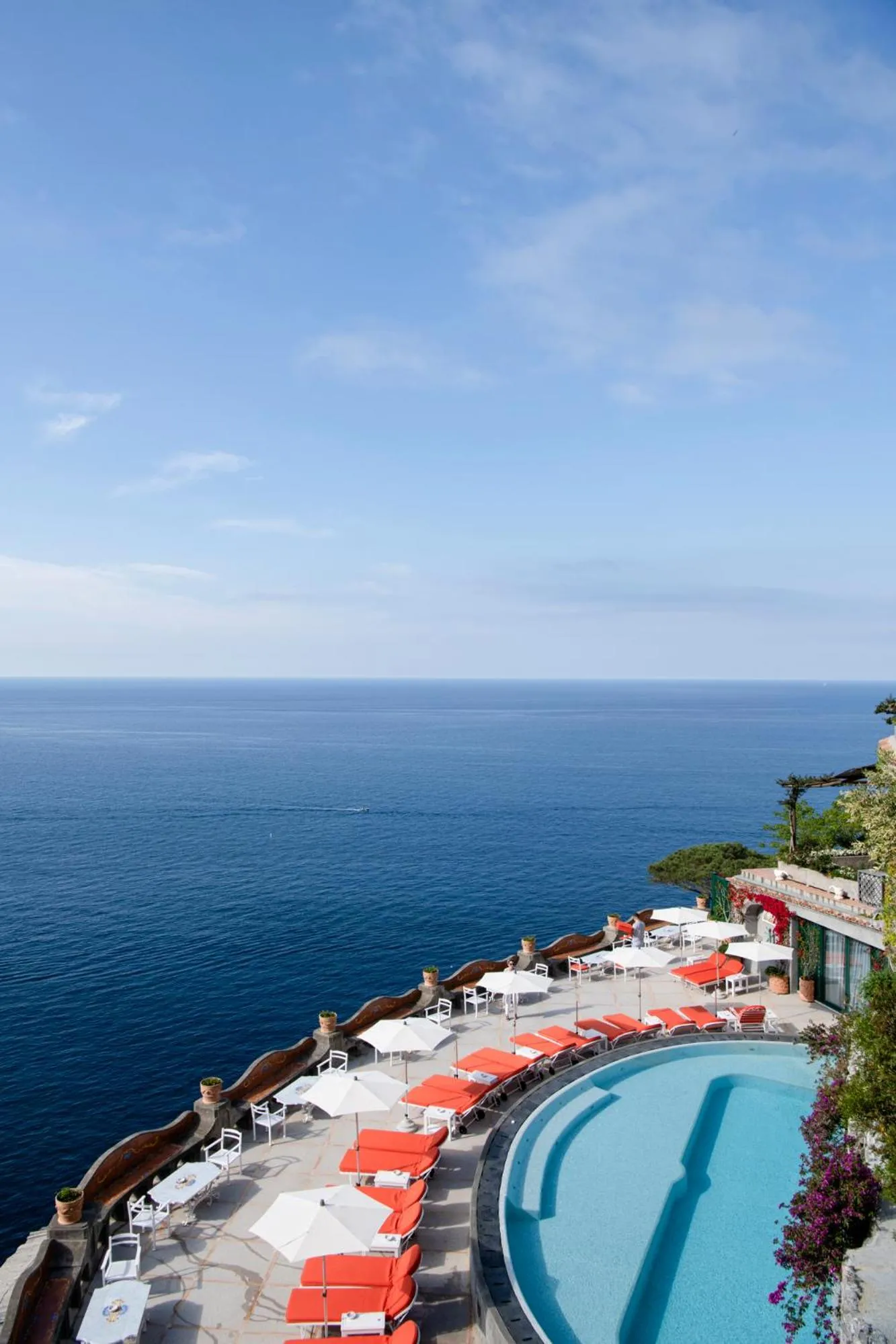 Pool view in Il San Pietro di Positano