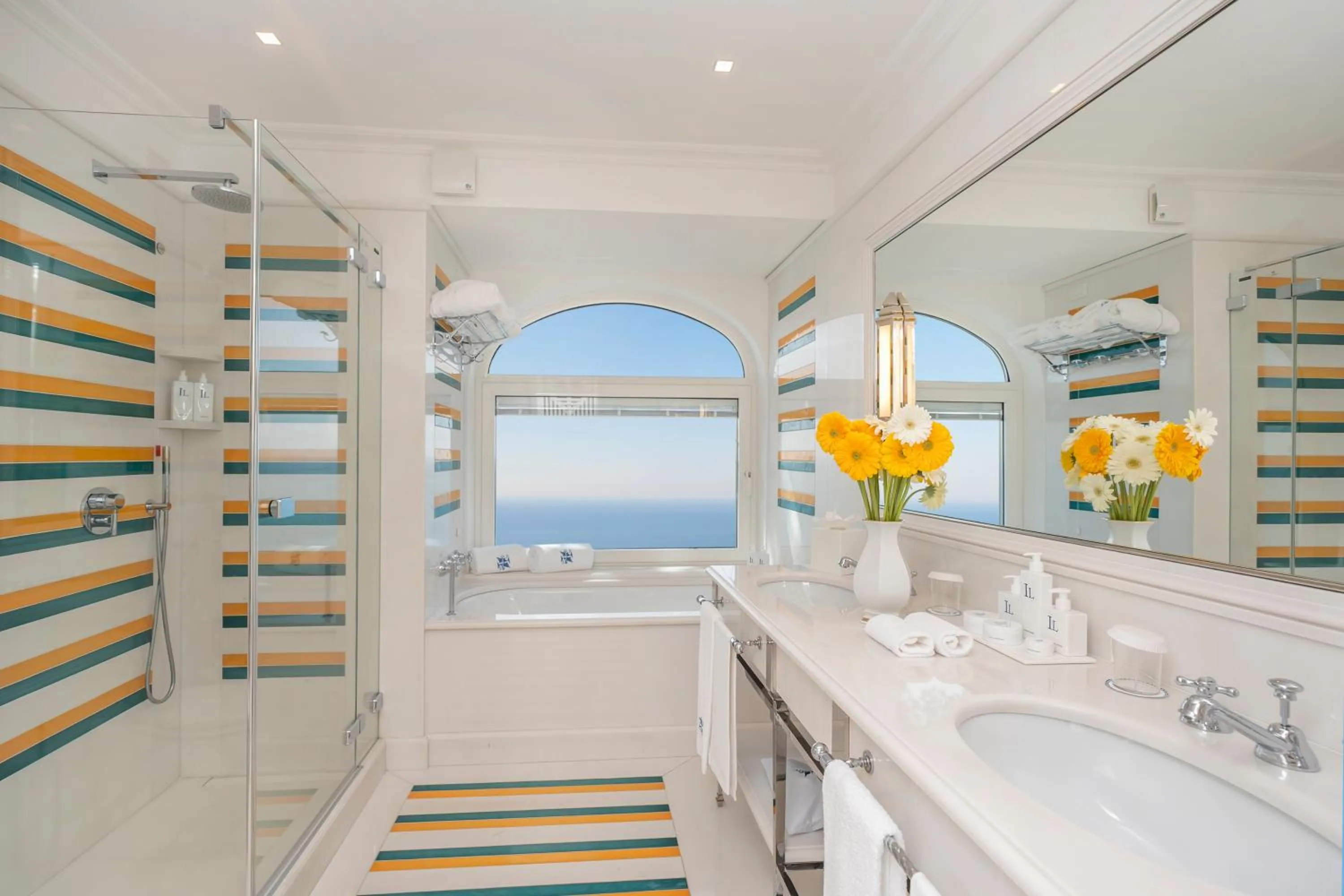 Bathroom in Il San Pietro di Positano
