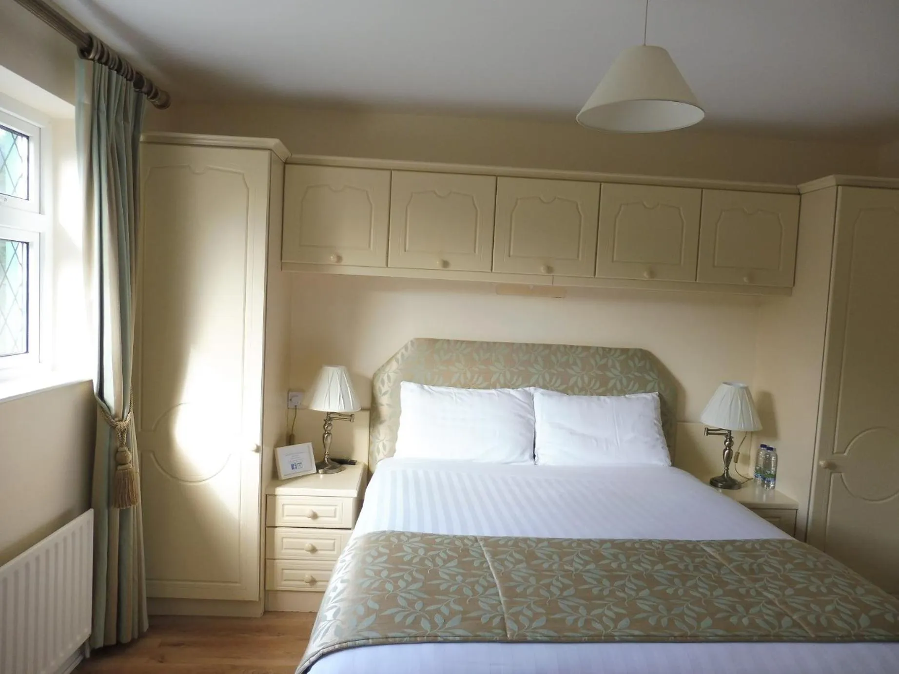 Bed in Island View House