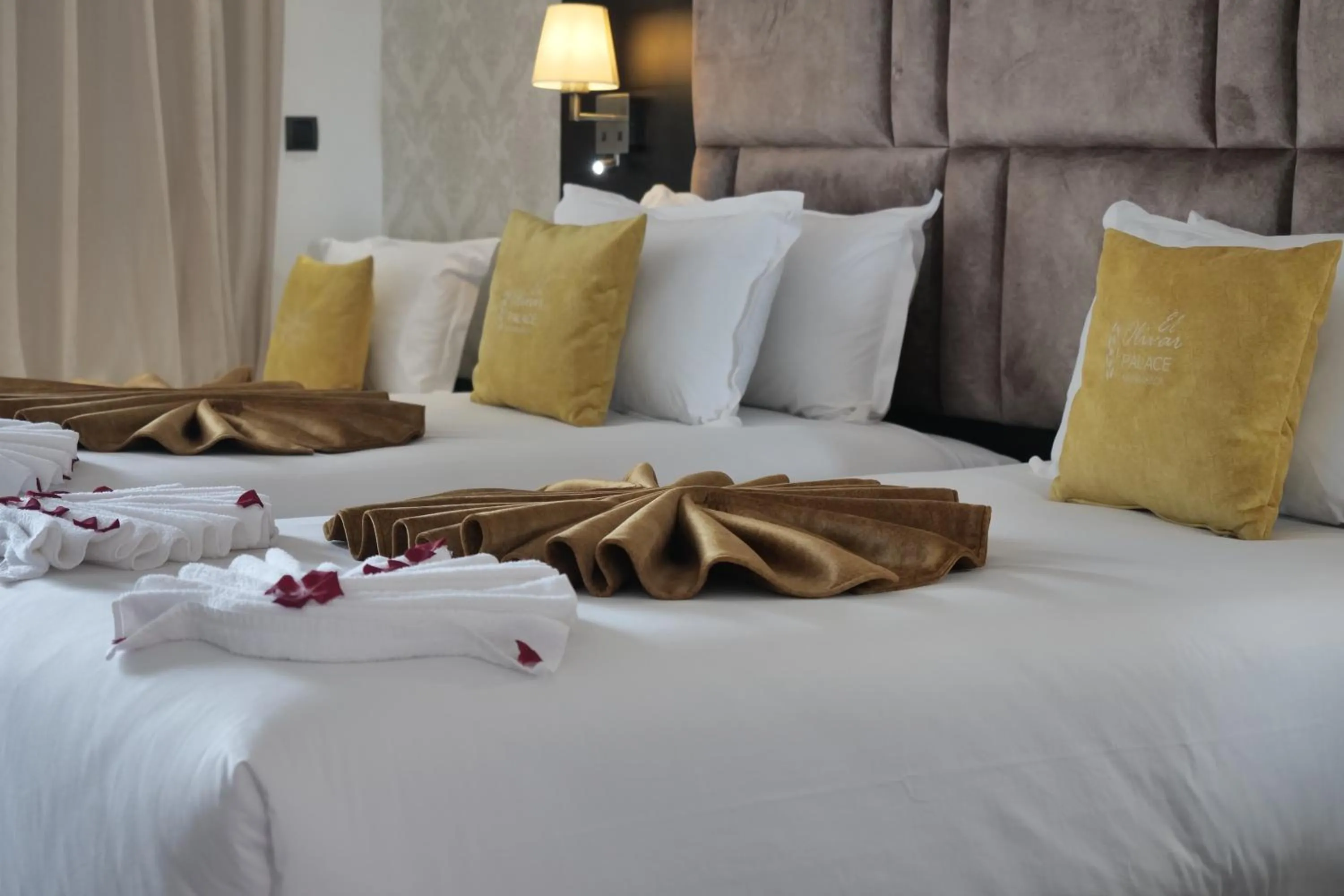 Bed in El Olivar Palace Marrakech All Inclusive, Aquapark & SPA