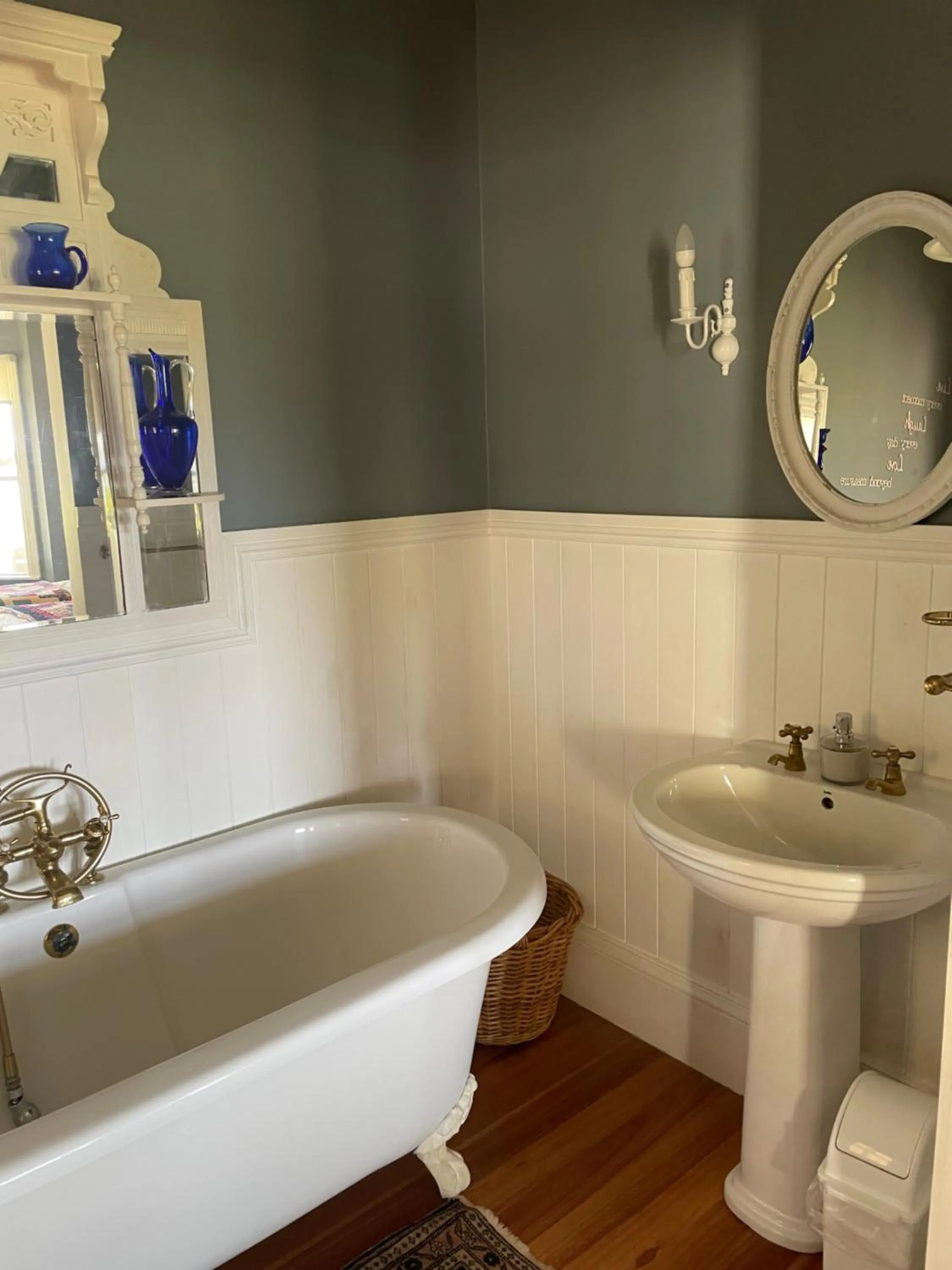 Bathroom in Beside Still Waters