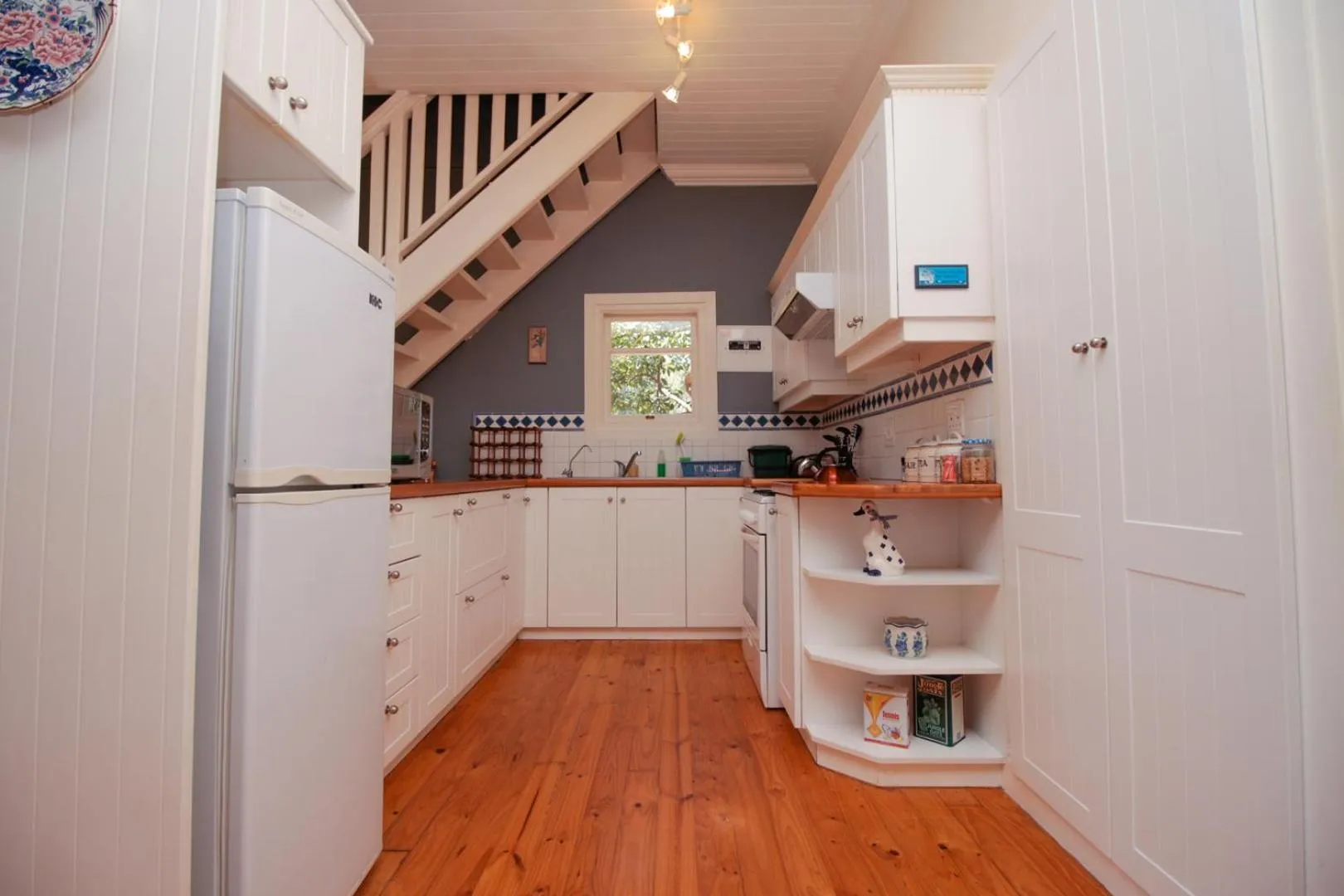 Kitchen or kitchenette in Beside Still Waters