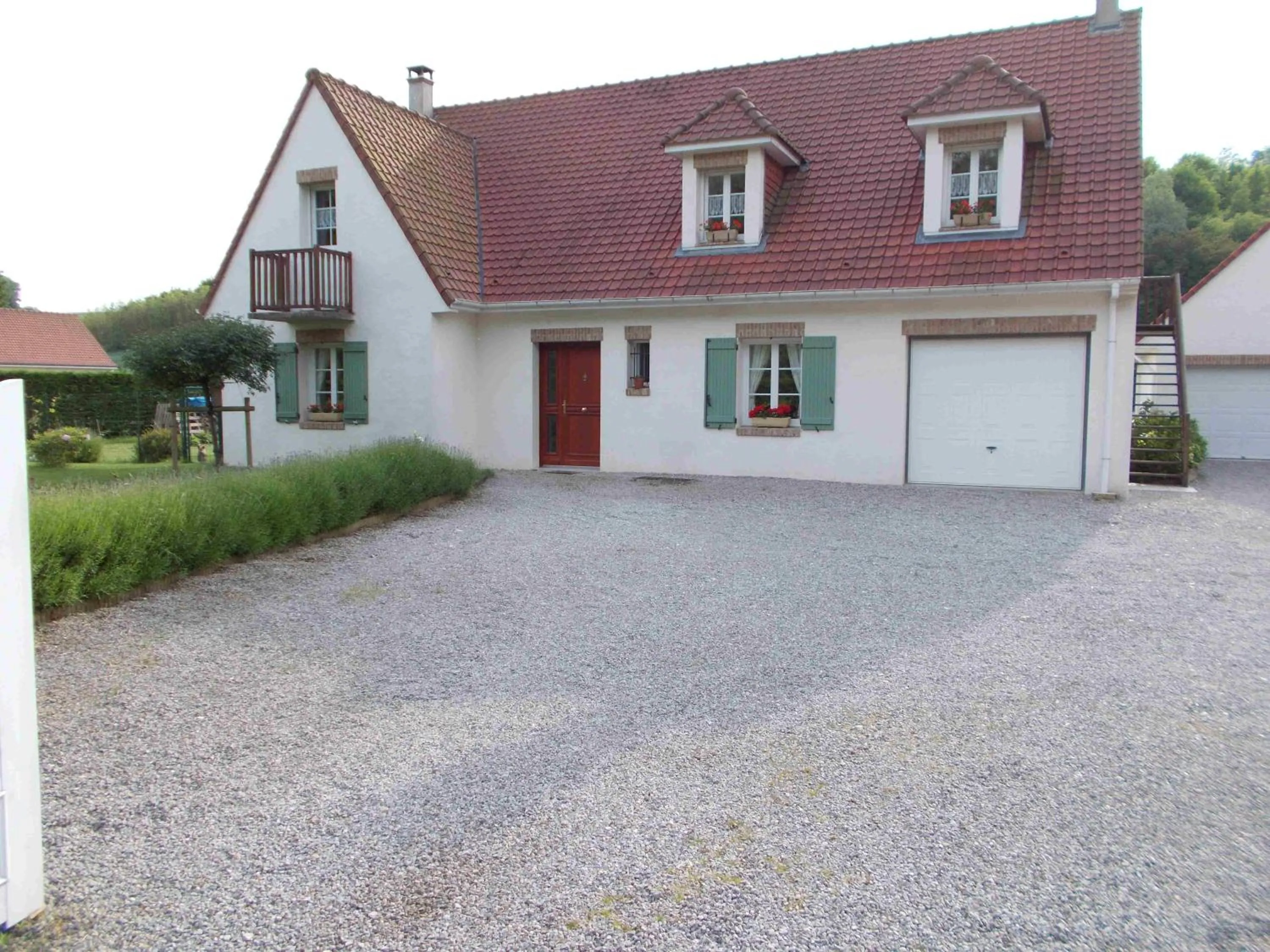 Facade/entrance in La Bourgade