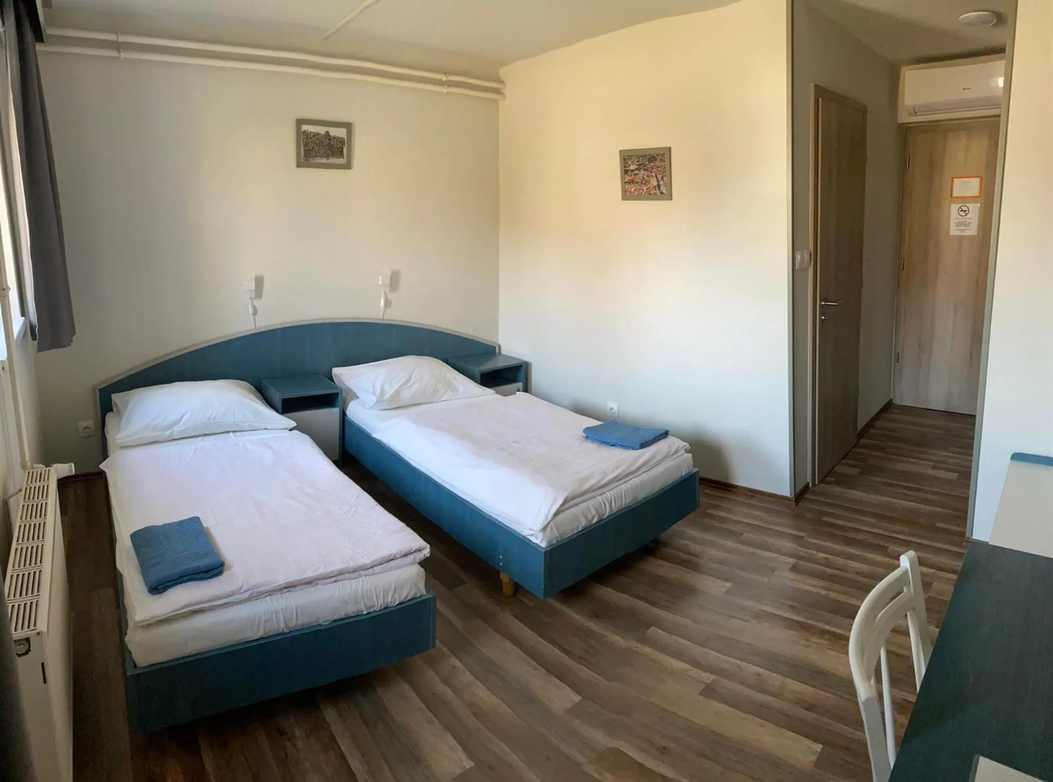 Bed in Joker Panzió