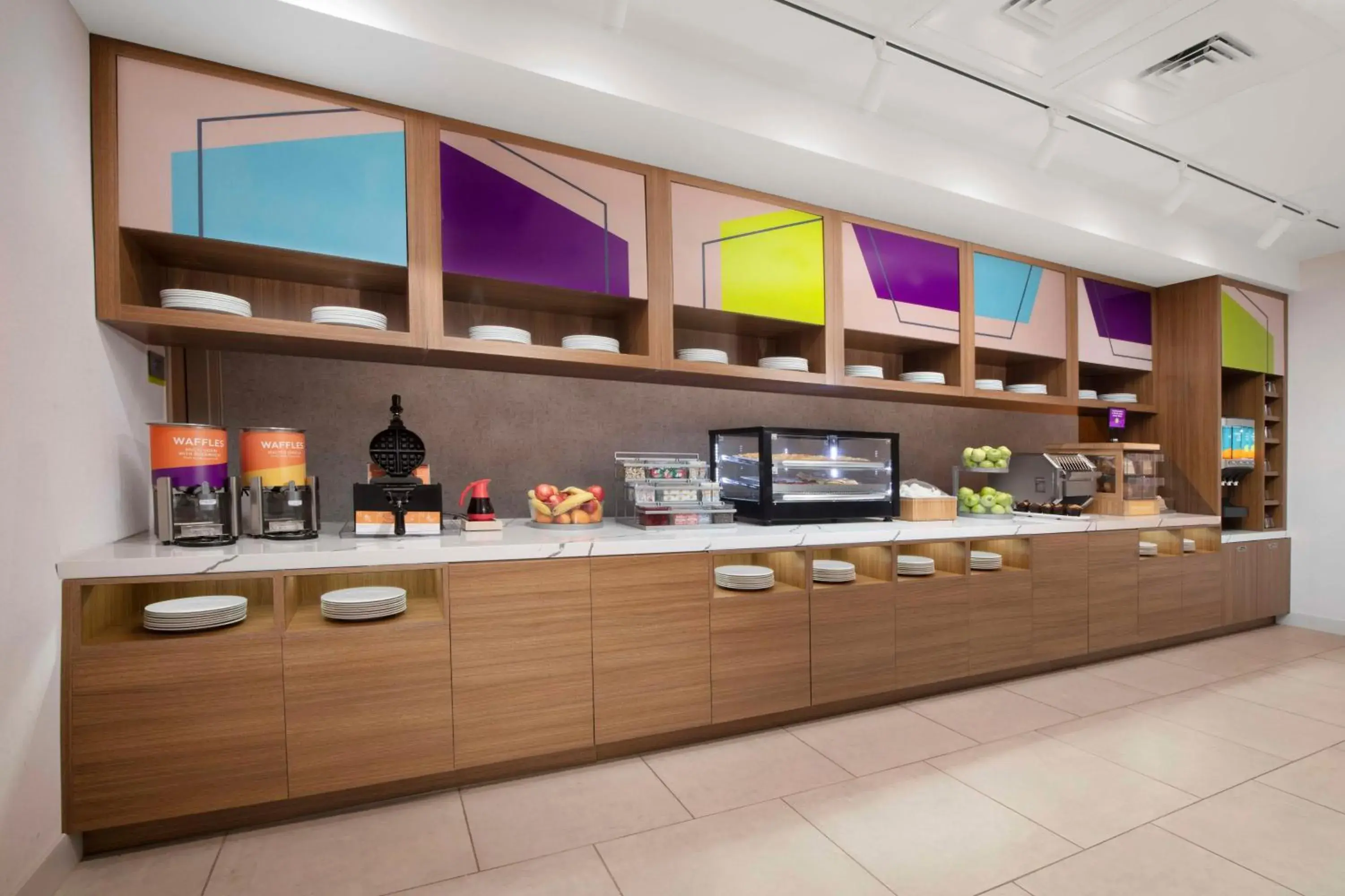 Breakfast in Home2 Suites By Hilton Albuquerque Airport Breakfast in Home2 Suites By Hilton Albuquerque Airport