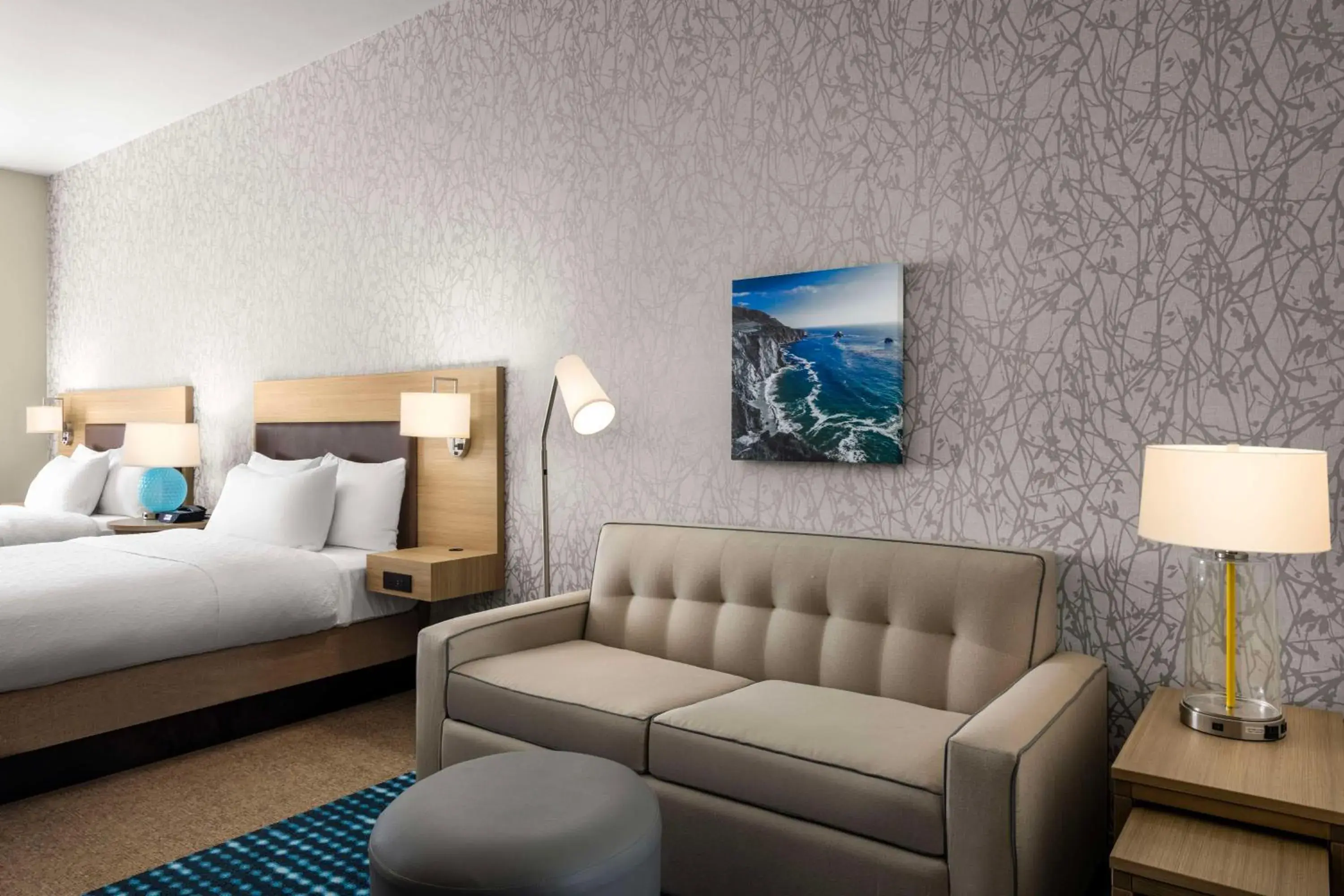 Living room, Bed in Home2 Suites By Hilton Marina Living room, Bed in Home2 Suites By Hilton Marina