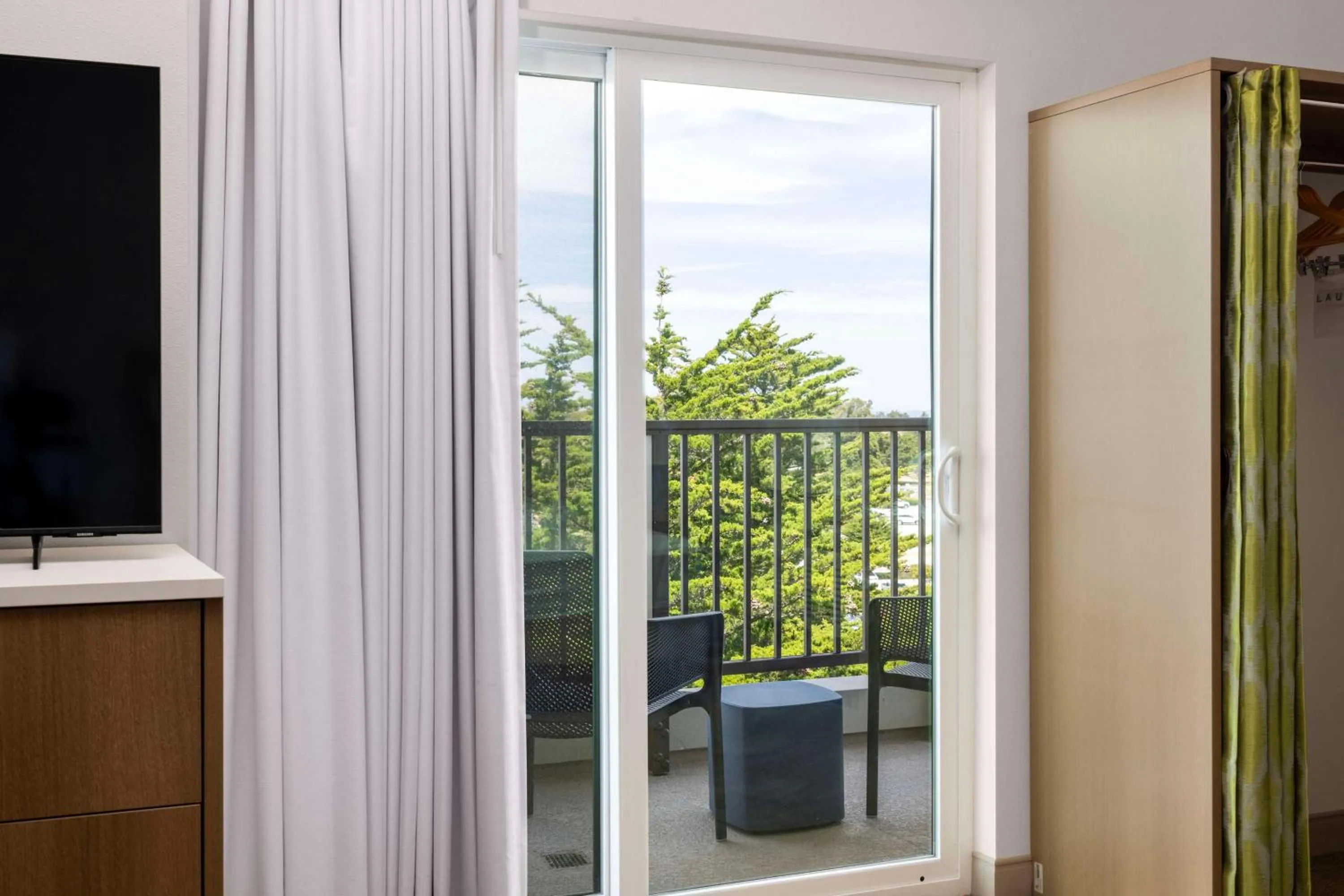 Living room in Home2 Suites By Hilton Marina