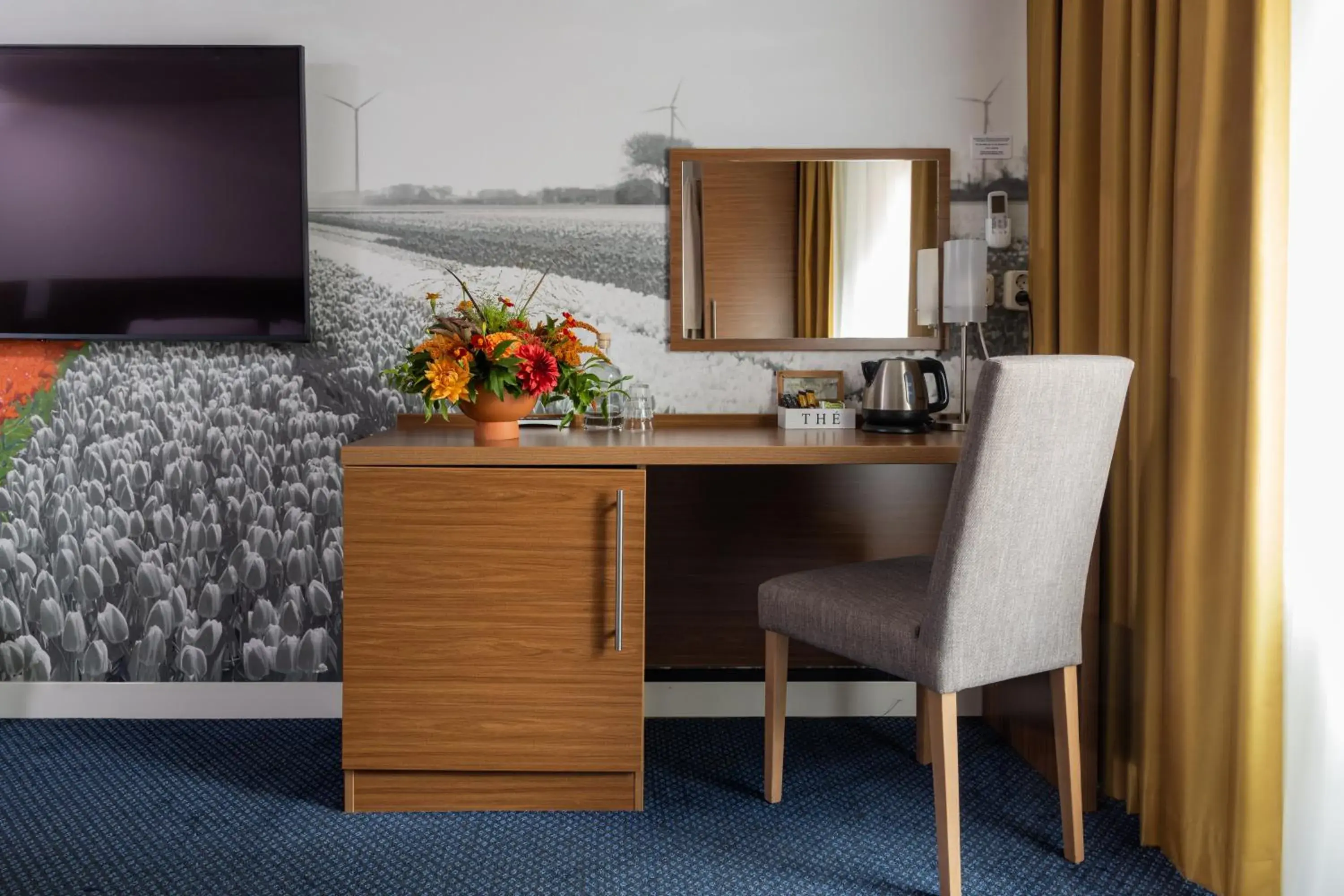 Triple Room with Bathroom in Hampshire Hotel Petit Nord Triple Room with Bathroom in Hampshire Hotel Petit Nord