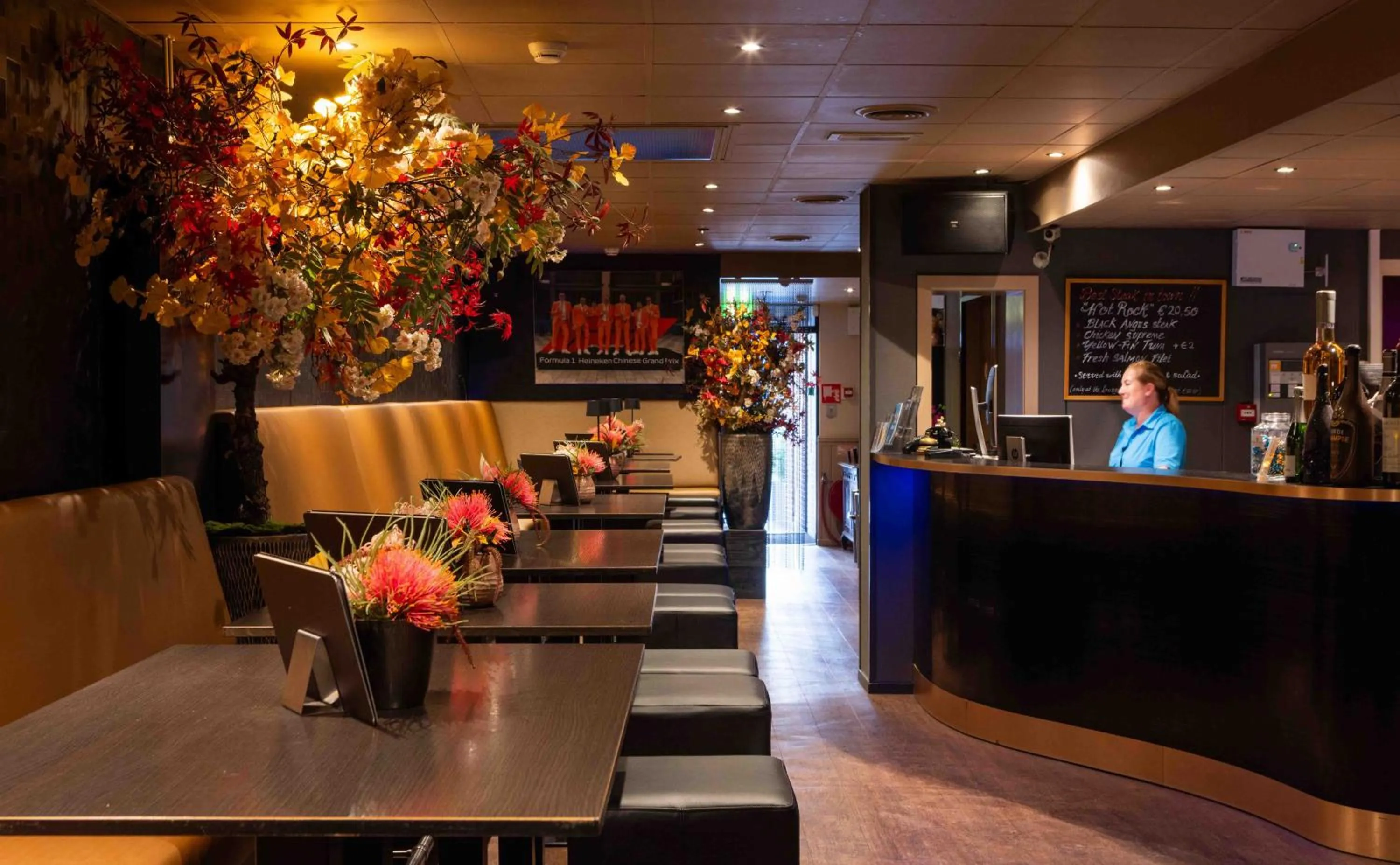 Lobby or reception in Hampshire Hotel Petit Nord