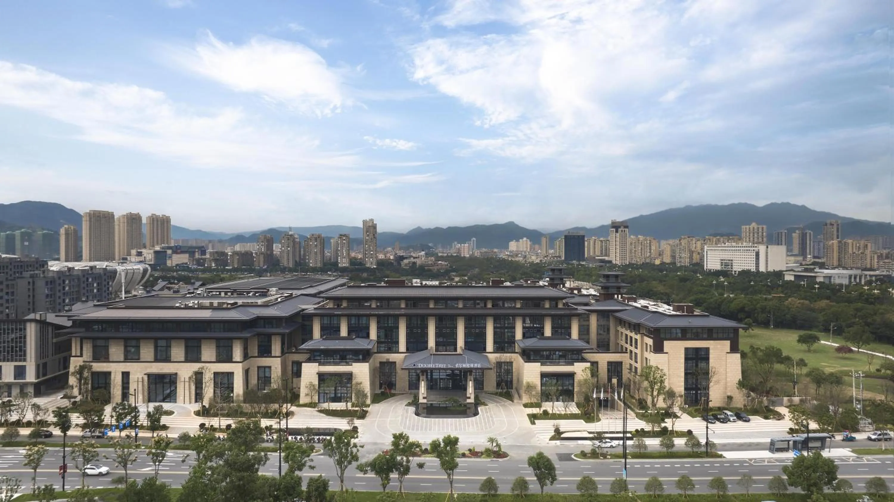 Property building in DoubleTree By Hilton Cangnan