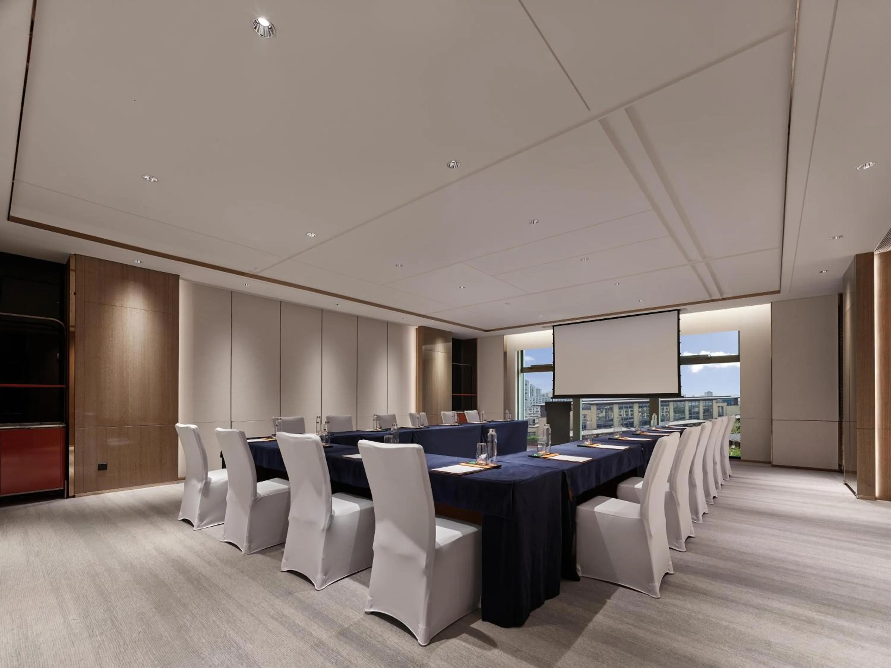 Meeting/conference room in DoubleTree By Hilton Cangnan