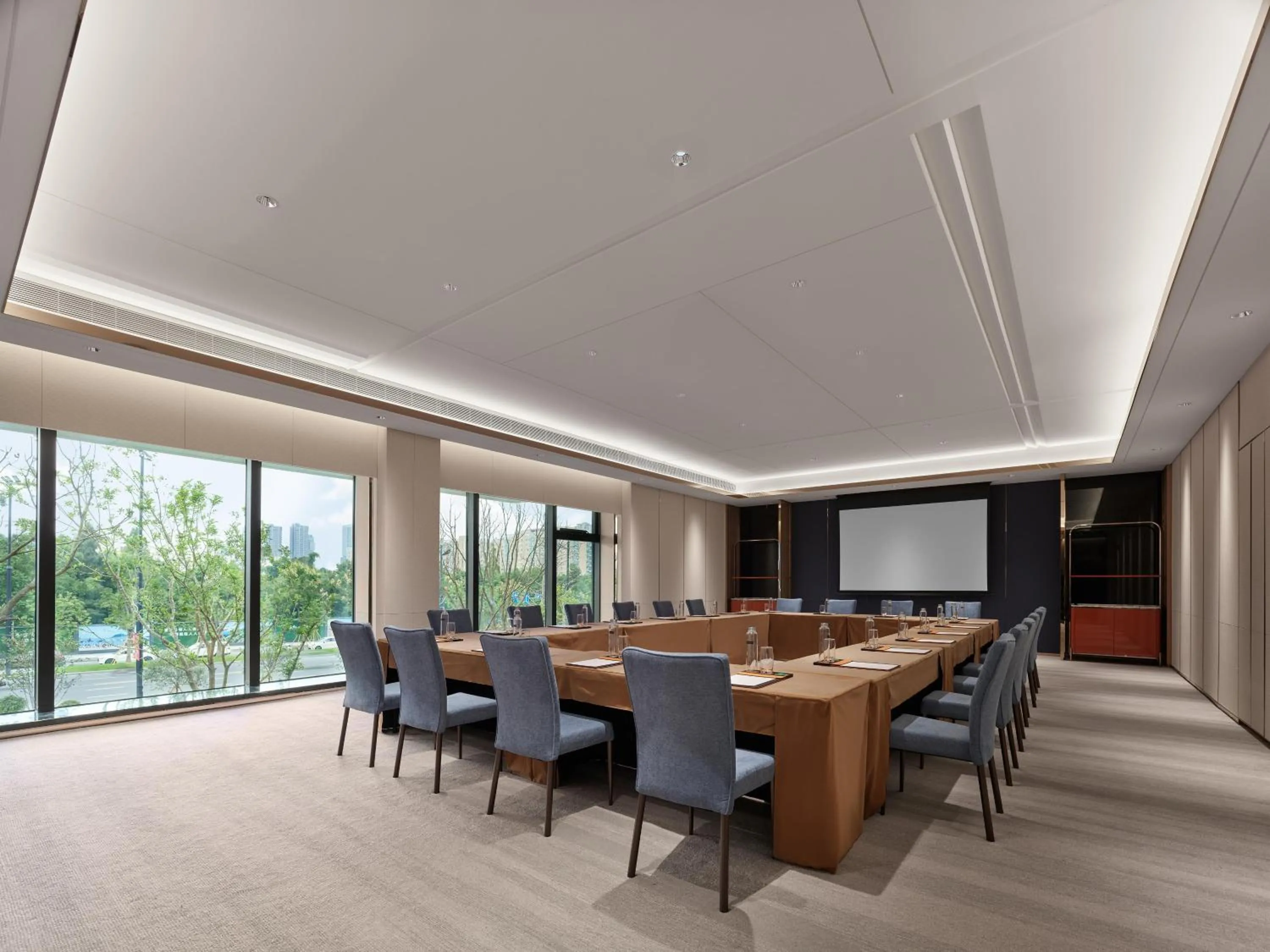 Meeting/conference room in DoubleTree By Hilton Cangnan