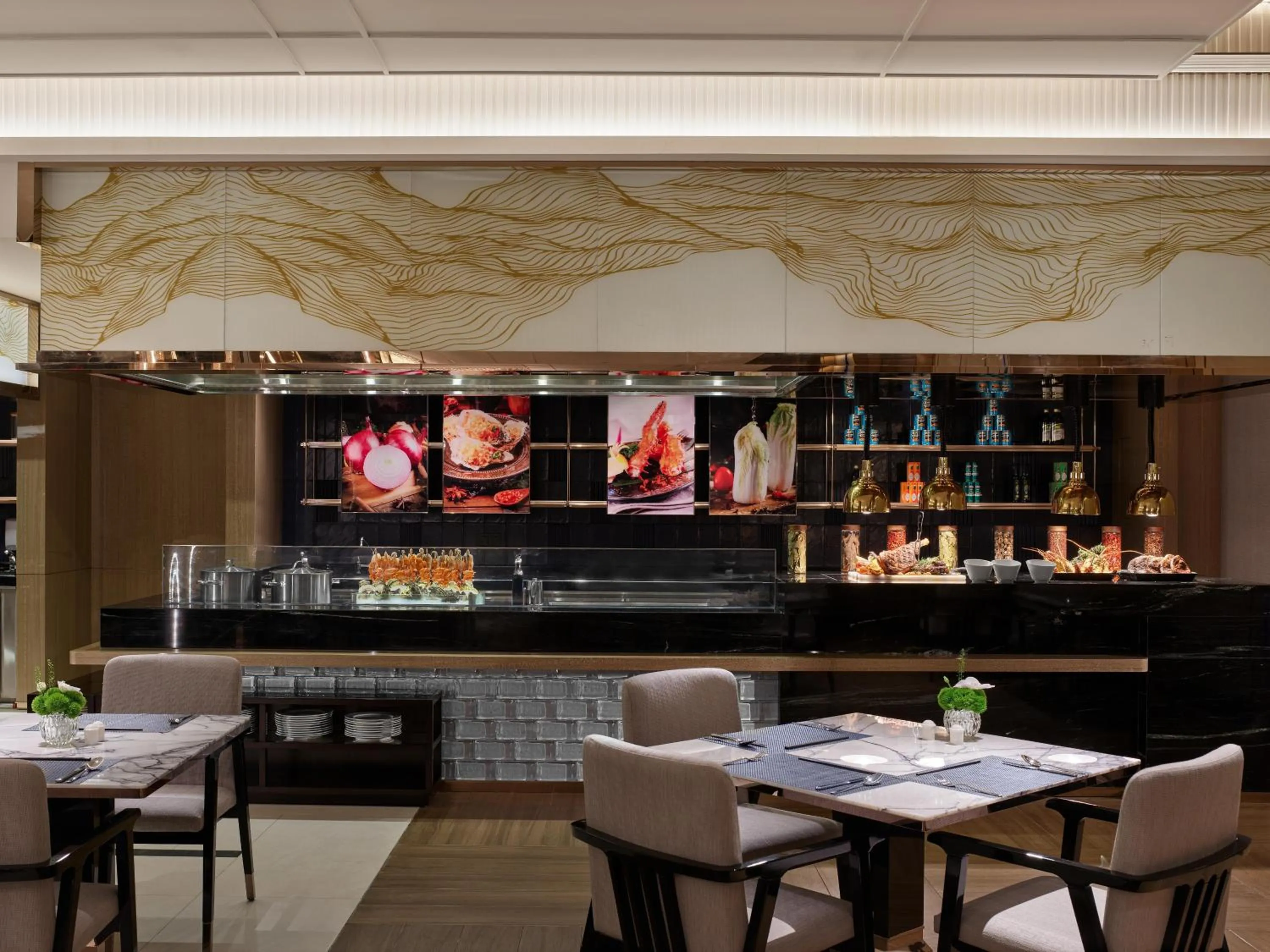 Restaurant/places to eat in DoubleTree By Hilton Cangnan