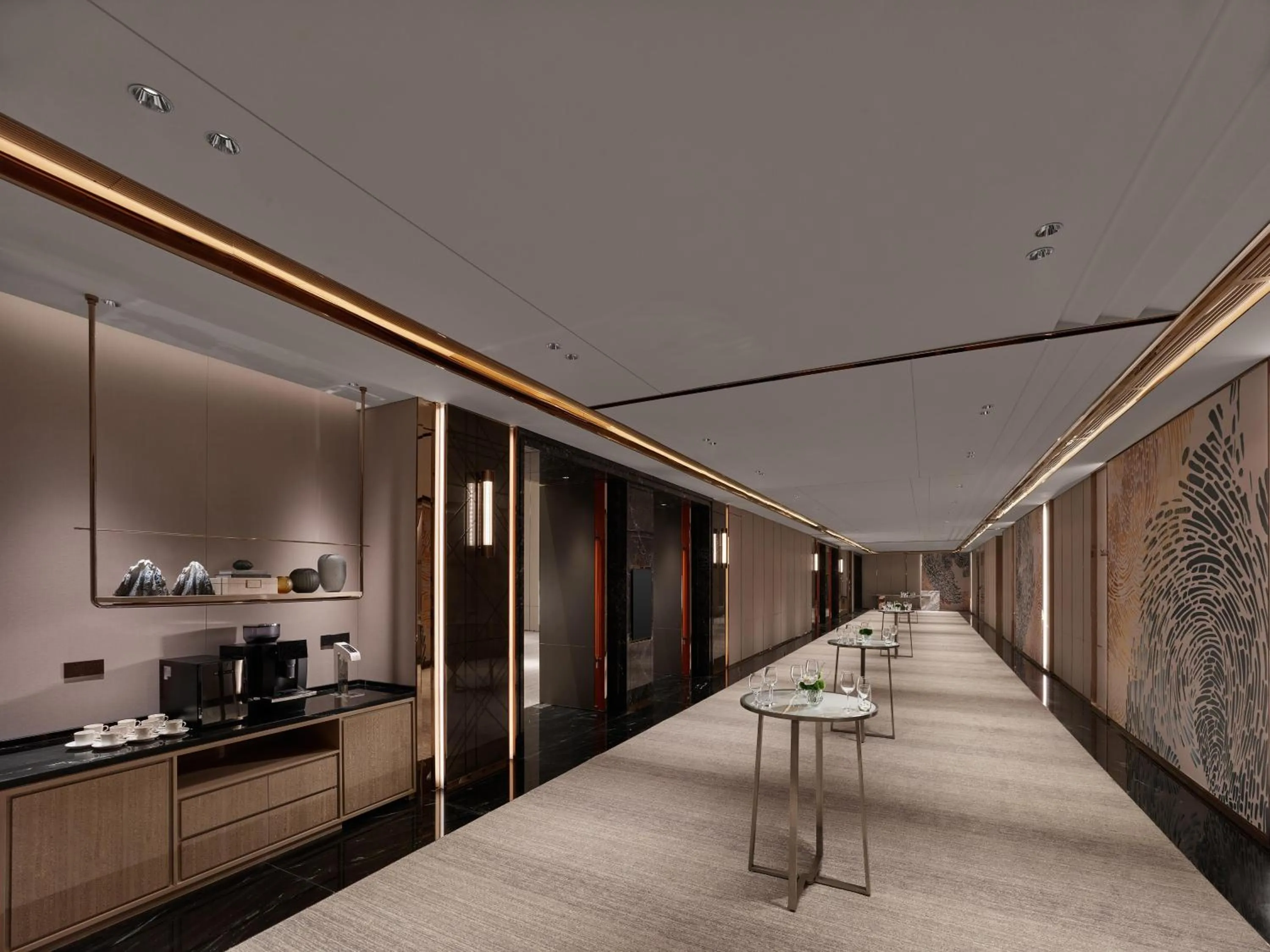 Meeting/conference room in DoubleTree By Hilton Cangnan