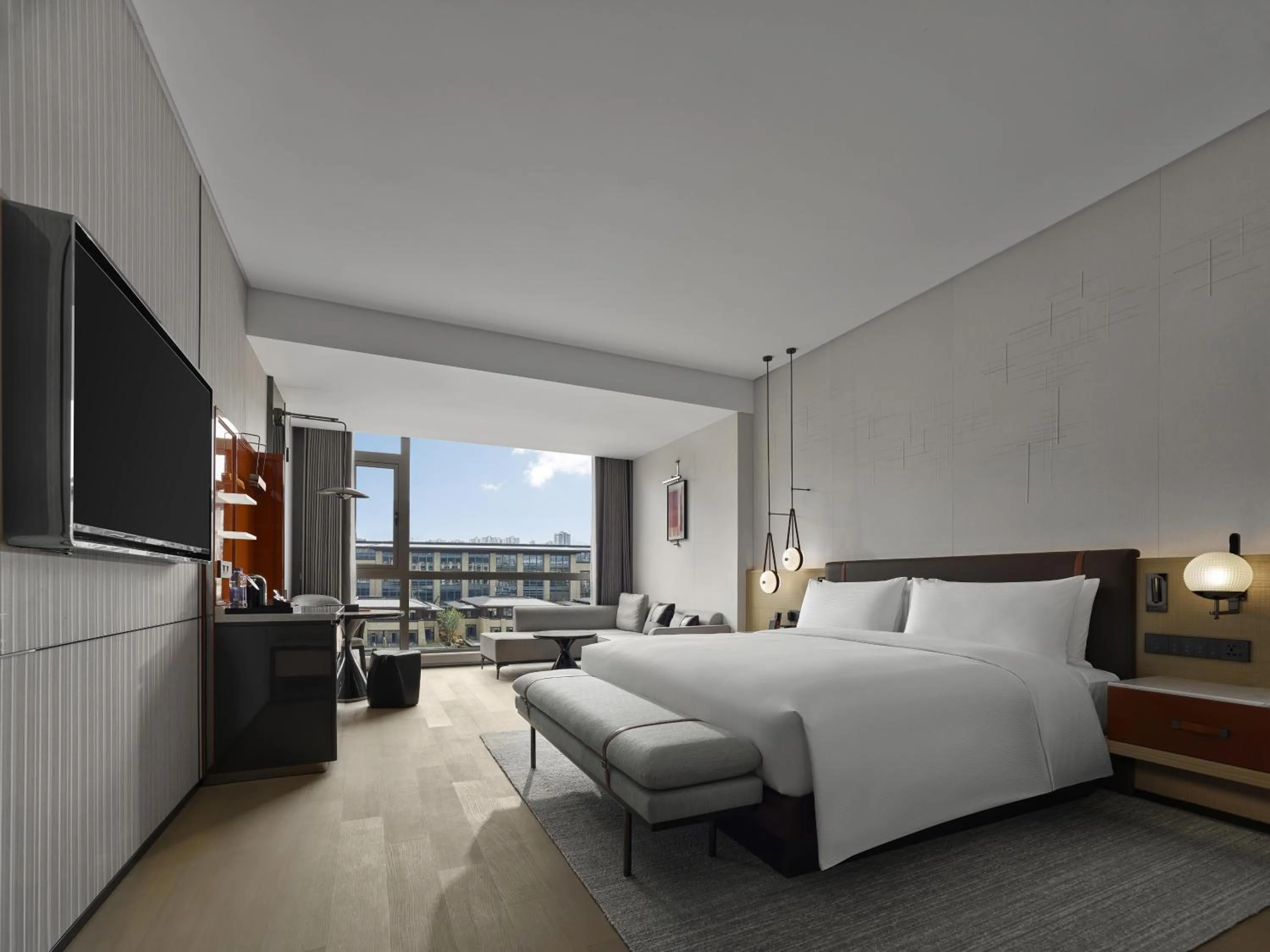 Bed in DoubleTree By Hilton Cangnan