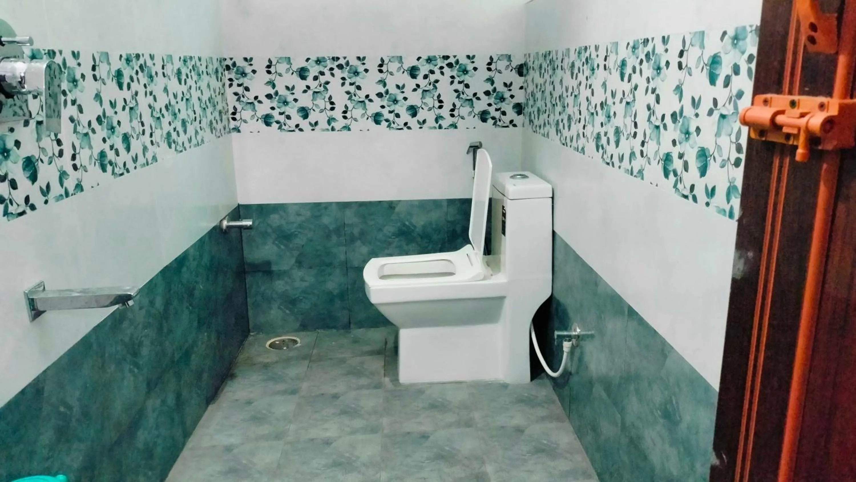 Bathroom in Hotel O Rajdhani