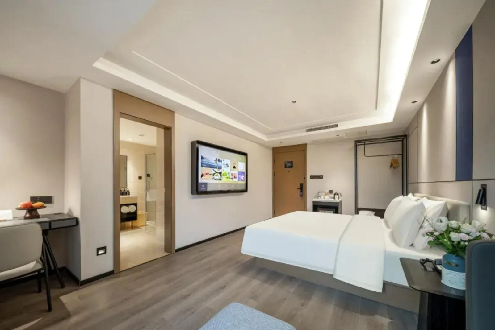 Bed in Atour X Hotel Hangzhou Wenyi Road