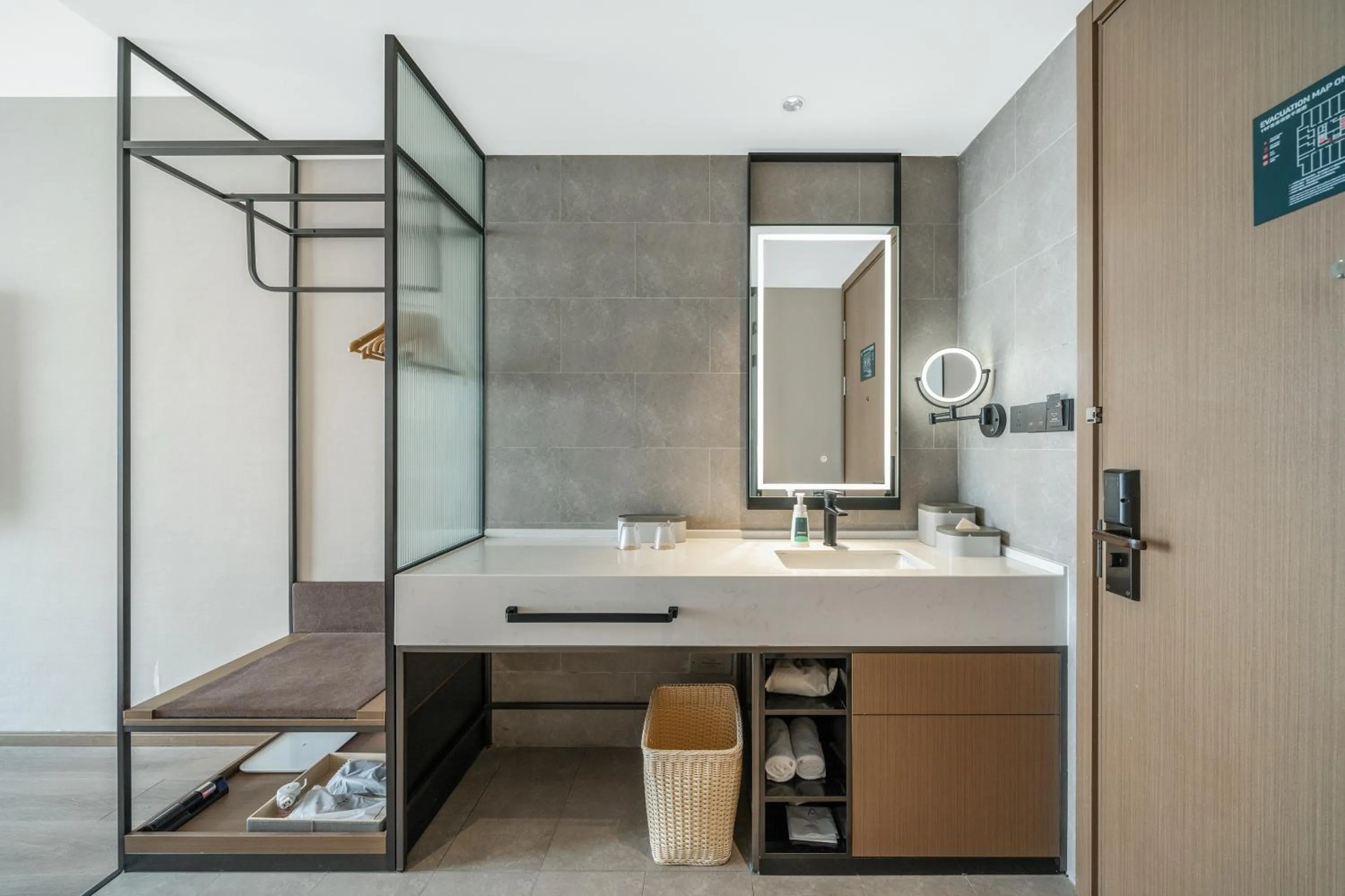 Atour Hotel Chongqing Liangjiang District Jinke Center