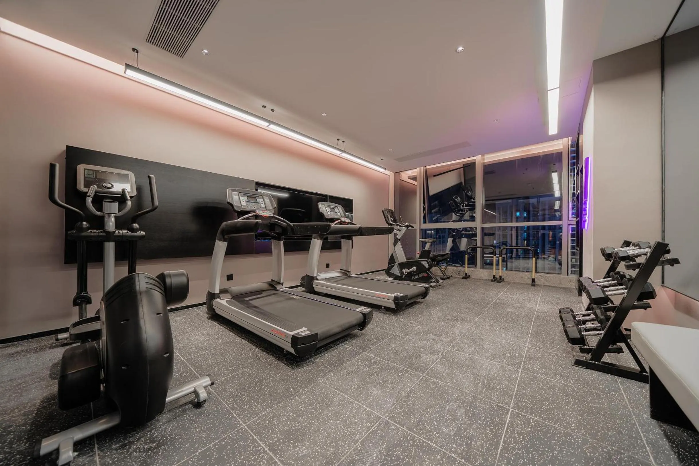 Fitness centre/facilities in Atour Hotel Chongqing Liangjiang District Jinke Center