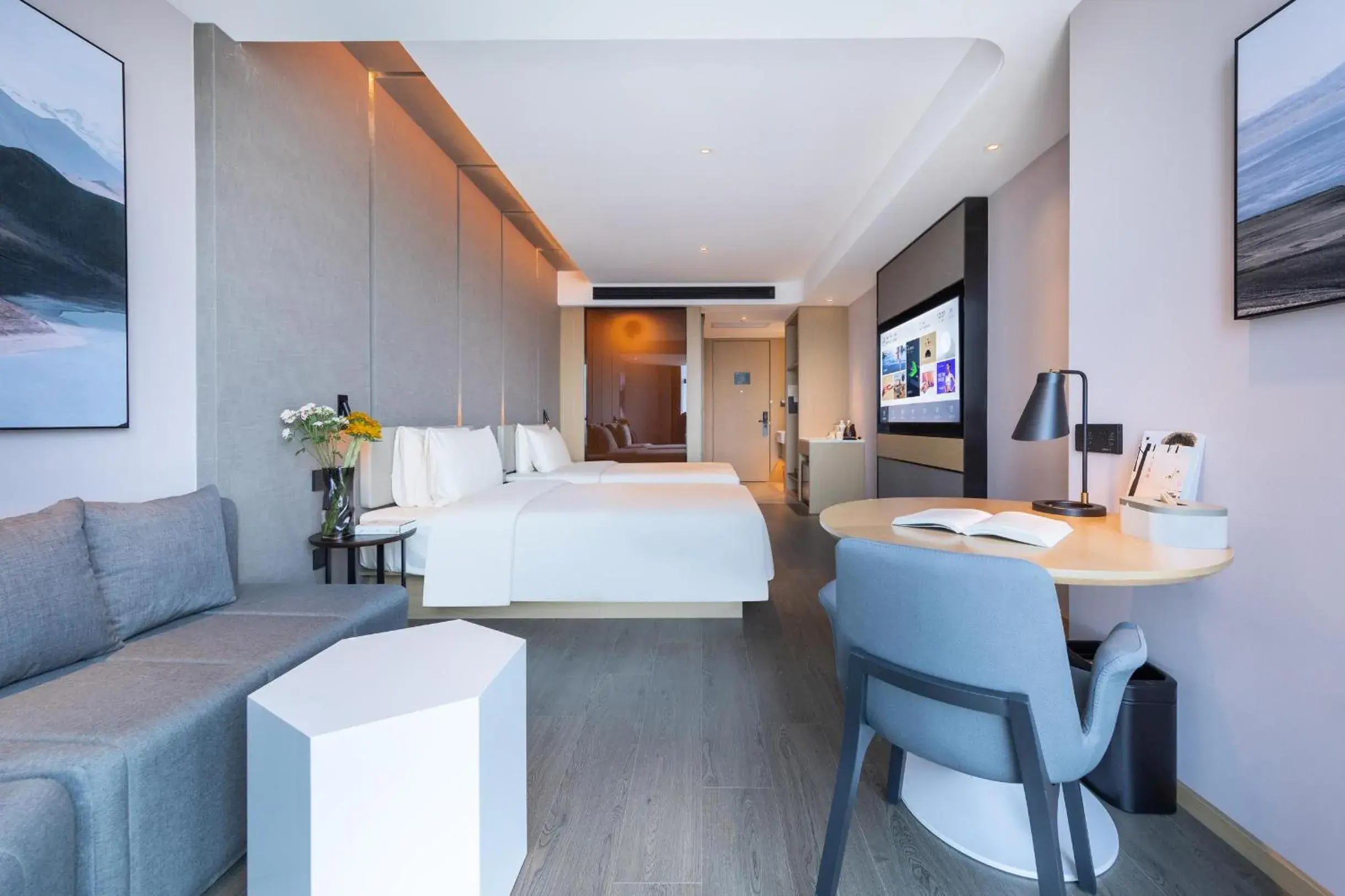 Bedroom in Atour Hotel Wuhan University of Technology Jiedaokou Bedroom in Atour Hotel Wuhan University of Technology Jiedaokou