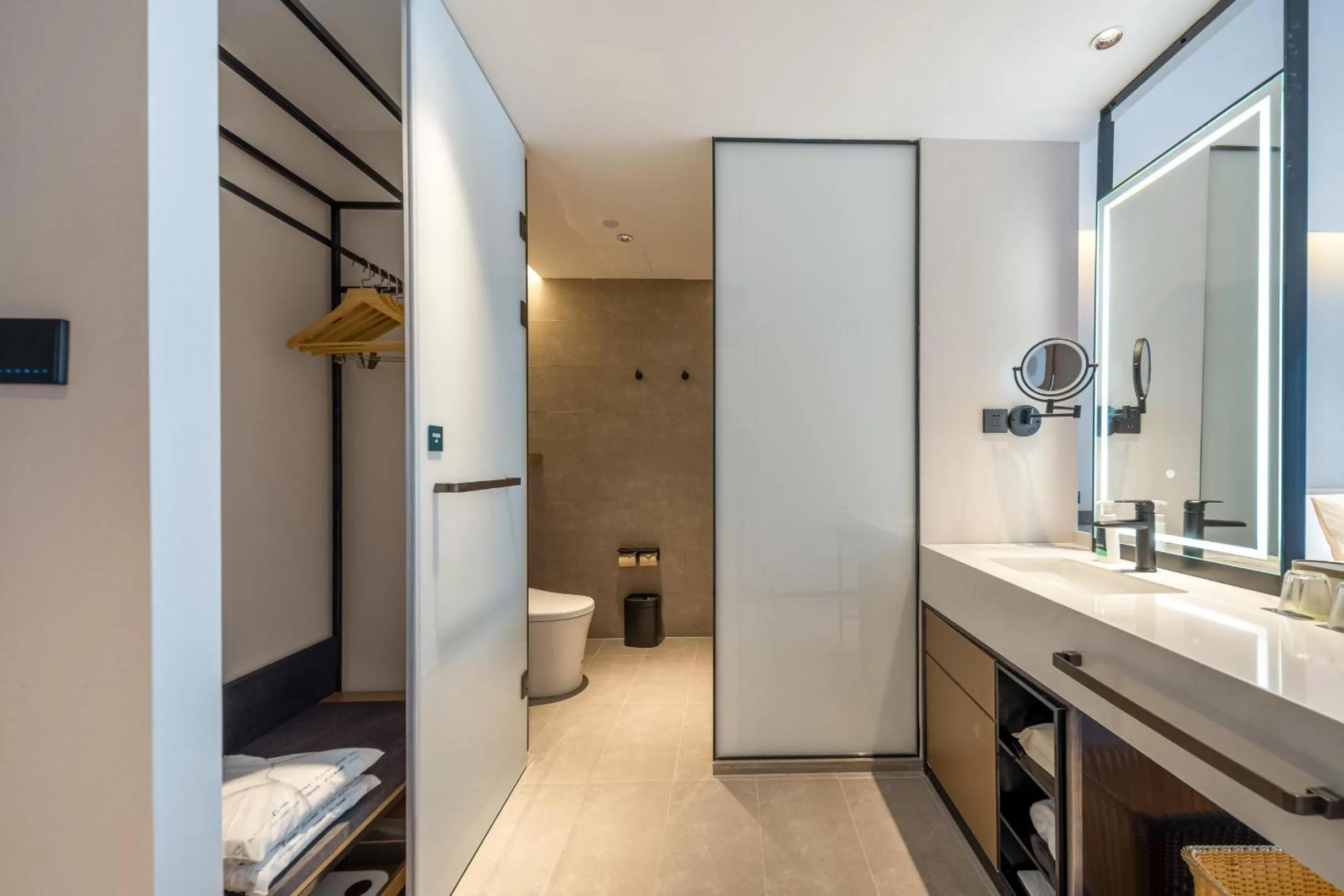 Atour Hotel Nantong Longxin Plaza