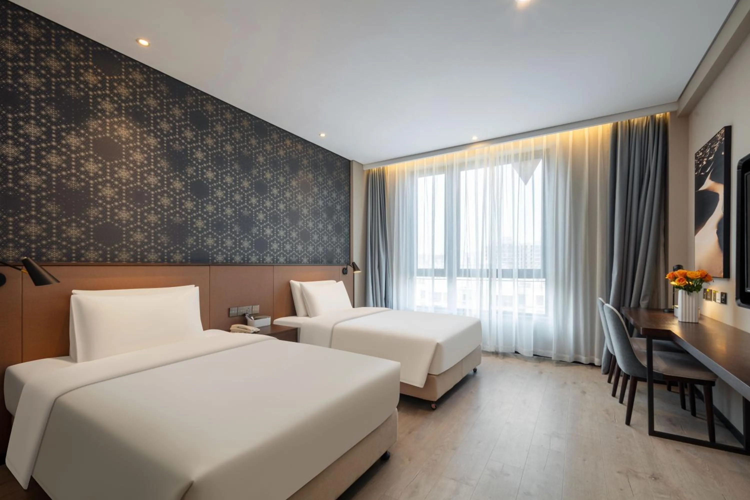 Photo of the whole room, Bed in Atour X Hotel Suzhou Xiangcheng Vigorous Island Subway Station