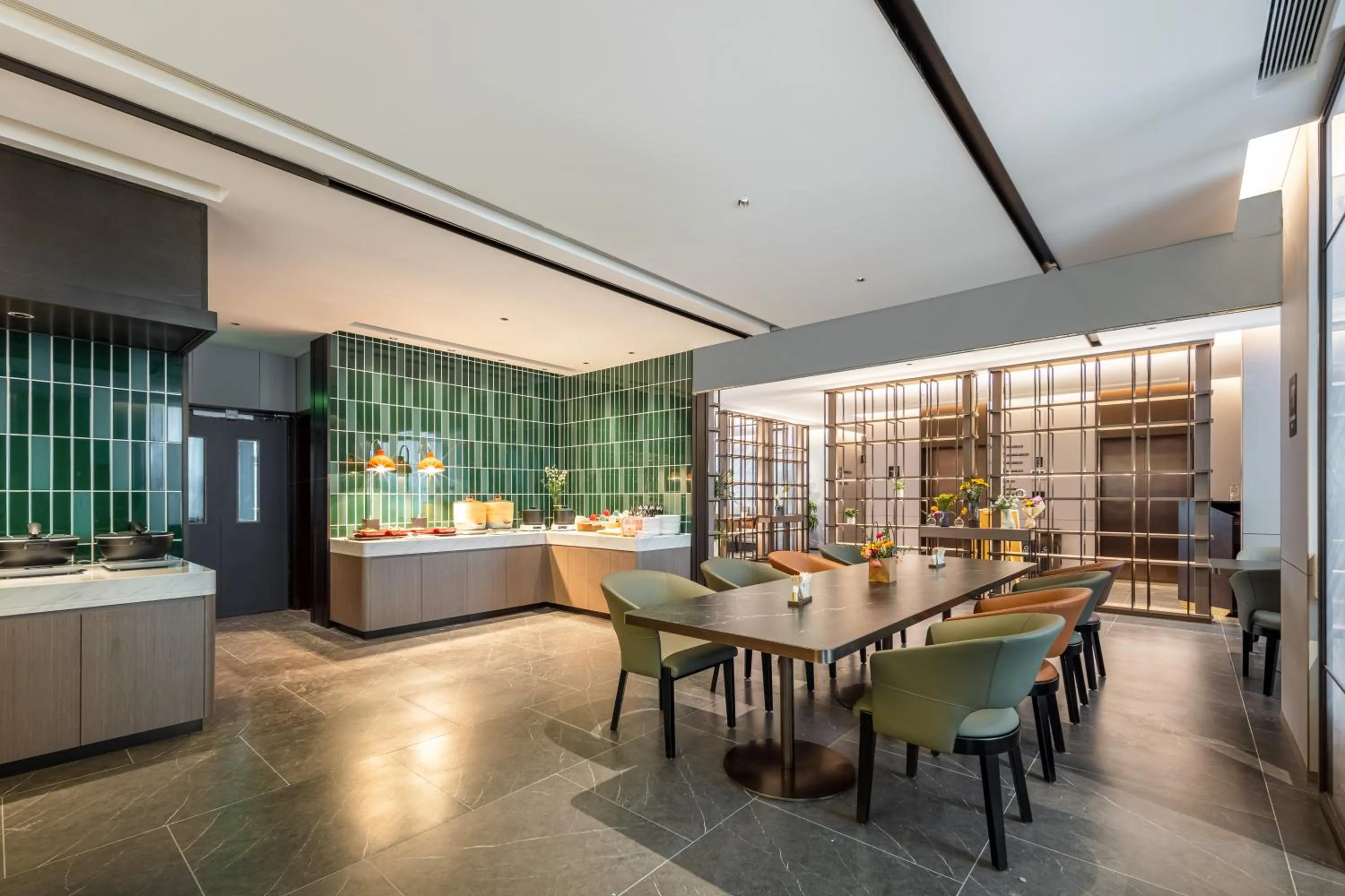 Restaurant/places to eat in Atour X Hotel Suzhou Xiangcheng Vigorous Island Subway Station