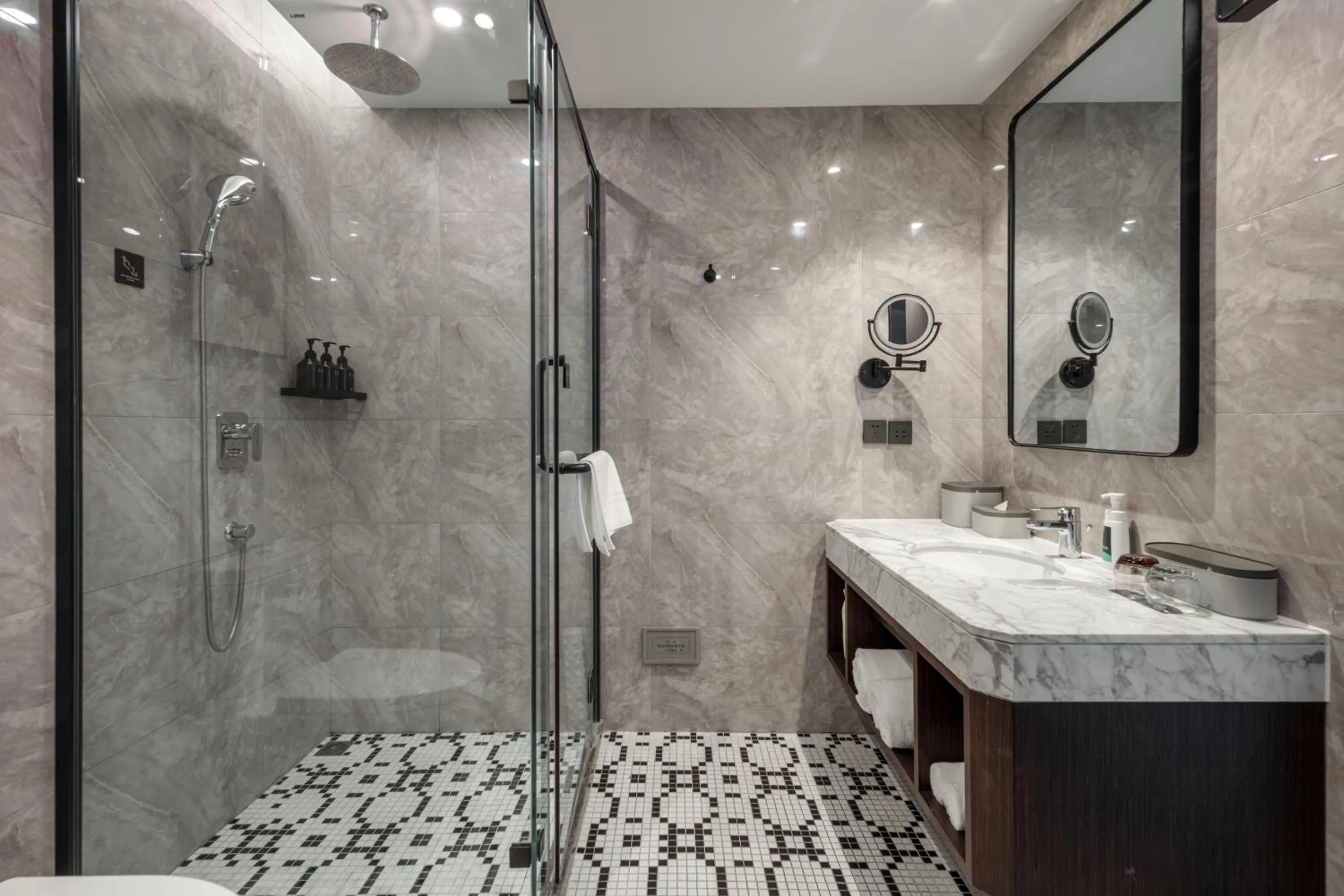 Toilet in Atour X Hotel Suzhou Xiangcheng Vigorous Island Subway Station