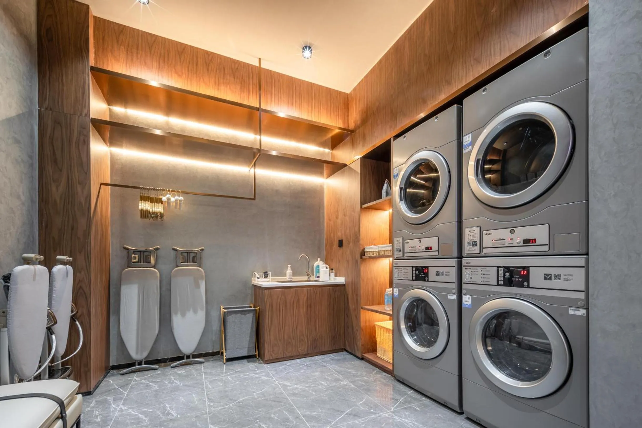 Atour Hotel Luqiao Taizhou