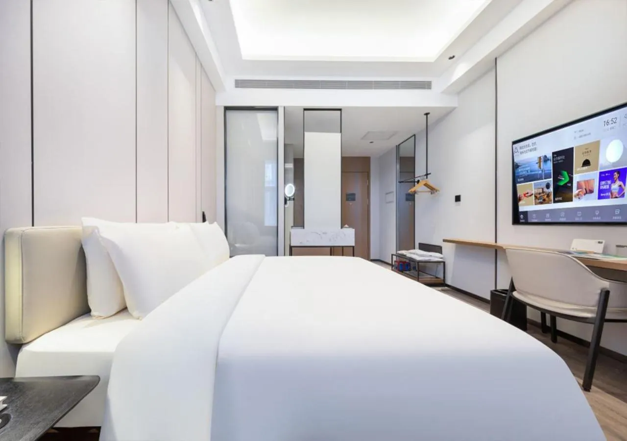 Property building, Bed in Atour X Hotel Shenyang Beiling Park