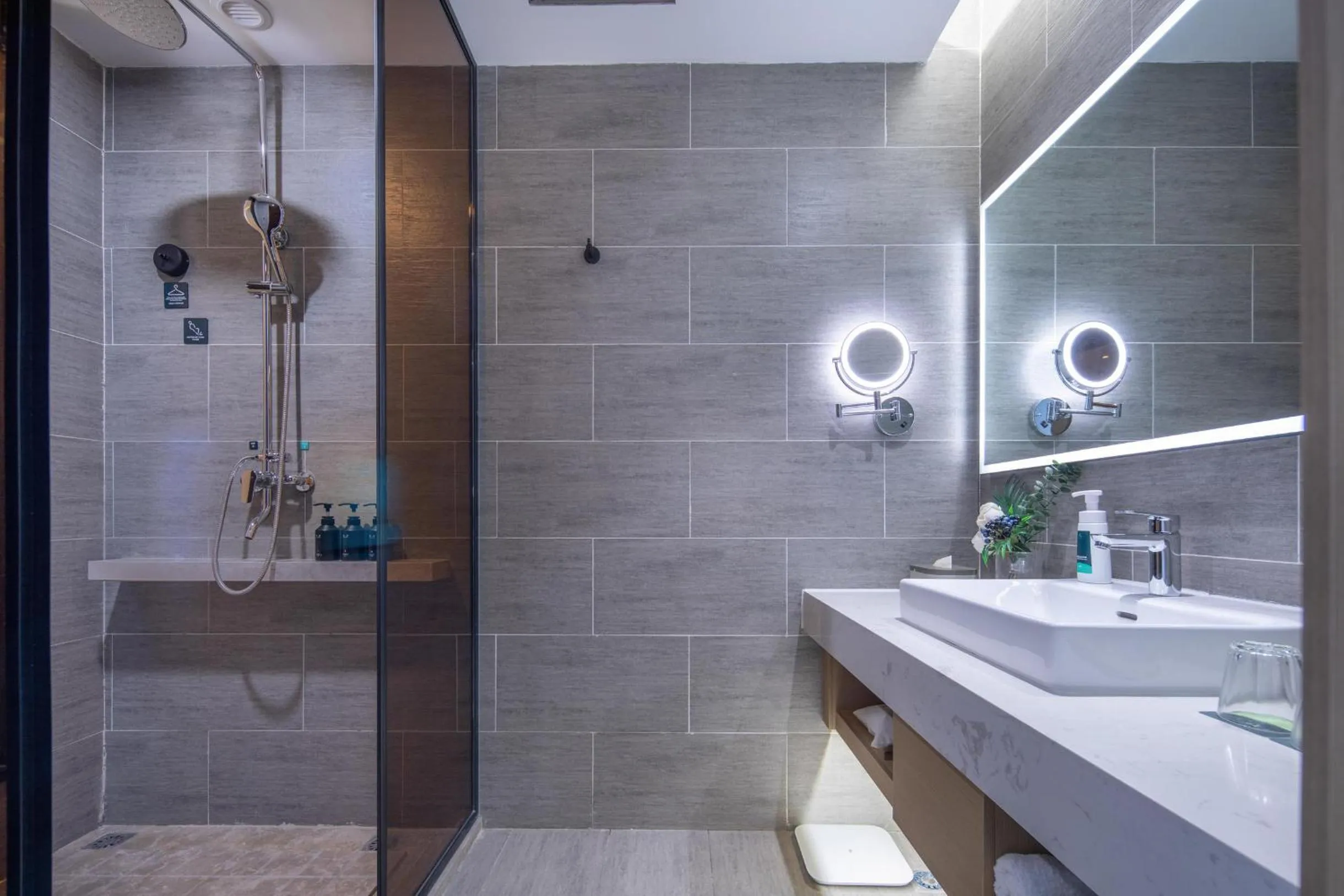 Atour Hotel Jincheng Gaoping High-Speed East Railway Station